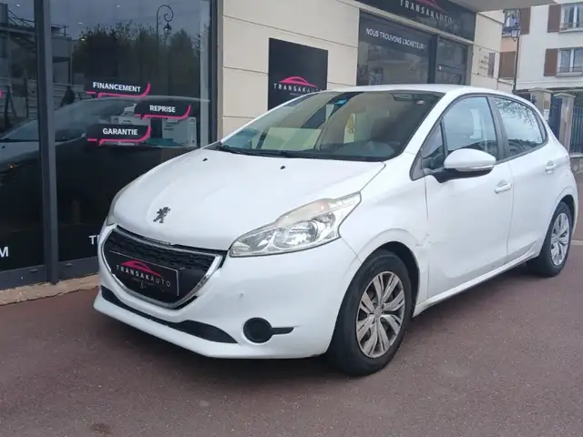 Peugeot 208 1.2 PureTech 82ch BVM5 LIKE