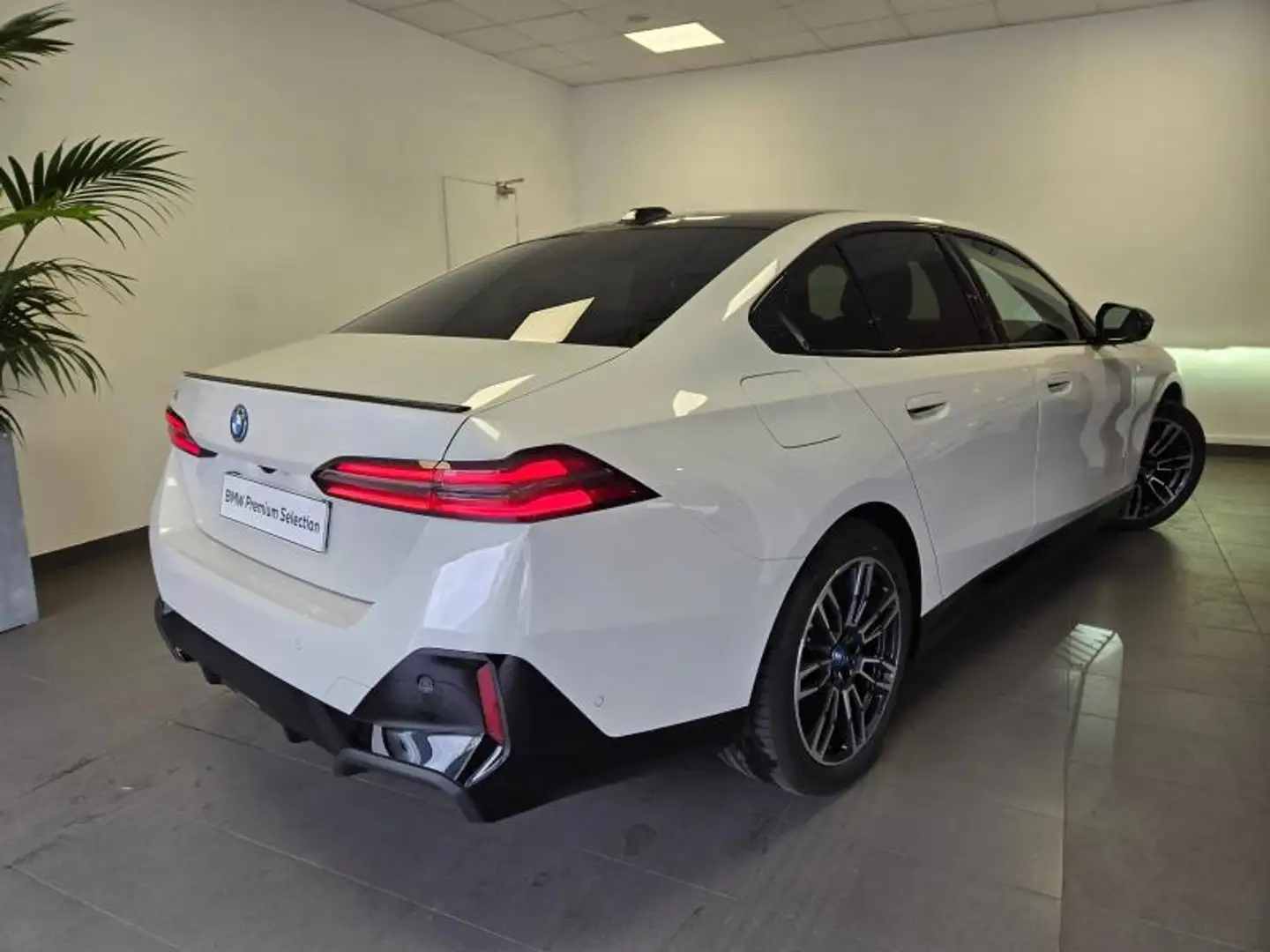 BMW i5 i5 340ch M Sport Edition eDrive40 Blanc - 2