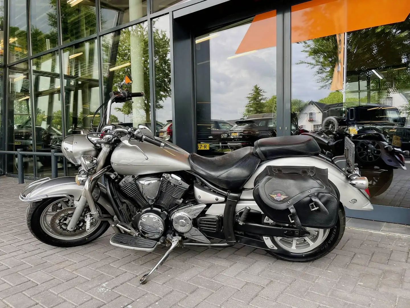 Yamaha XVS 1300 1300A Custom | Org NL! | 1 eig | Lederen tassen | Grijs - 2