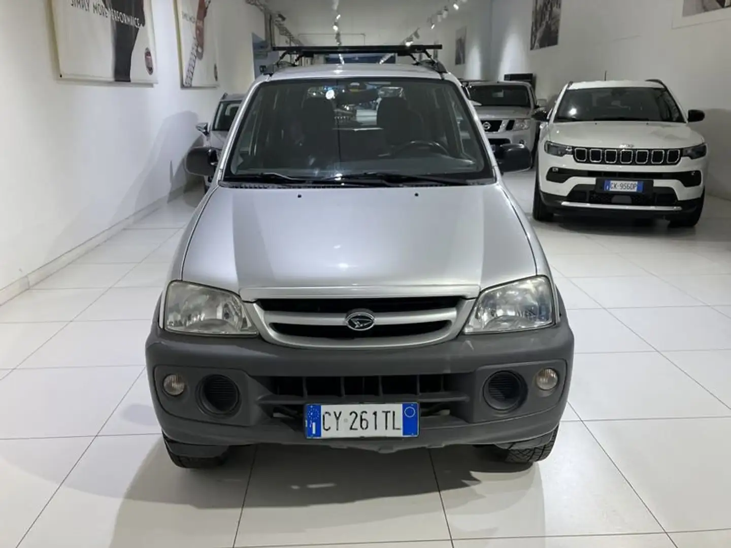 Daihatsu Terios 1.3i 16V cat 4WD DB Plateado - 2