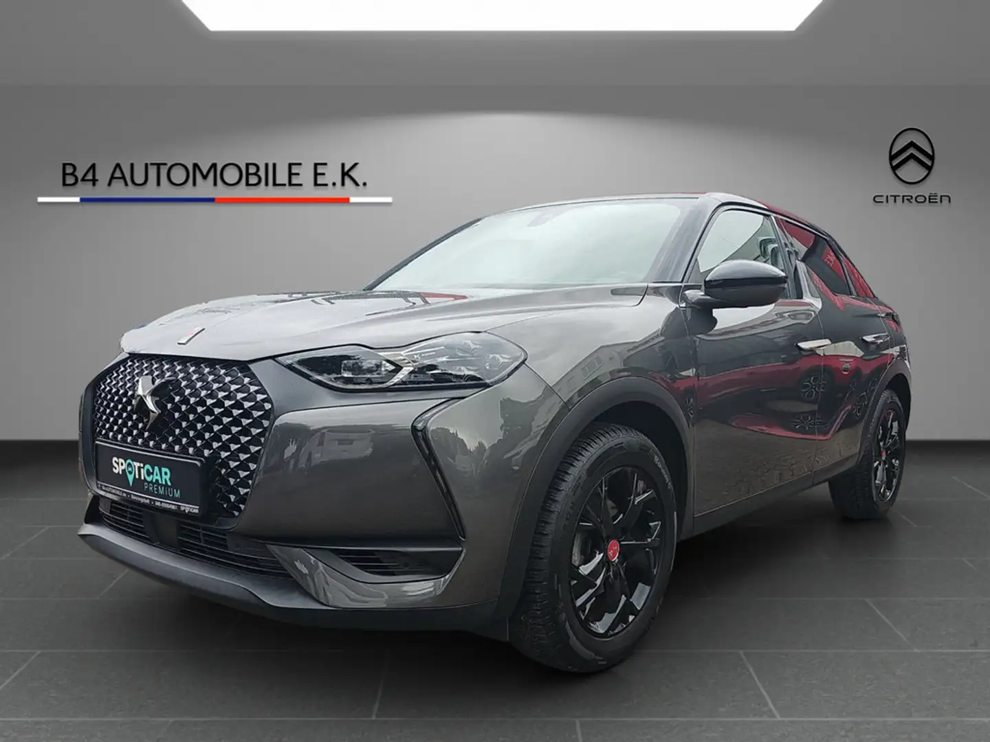 DS Automobiles DS 3 Crossback 1.2 Performance Line NAVI Grau - 1