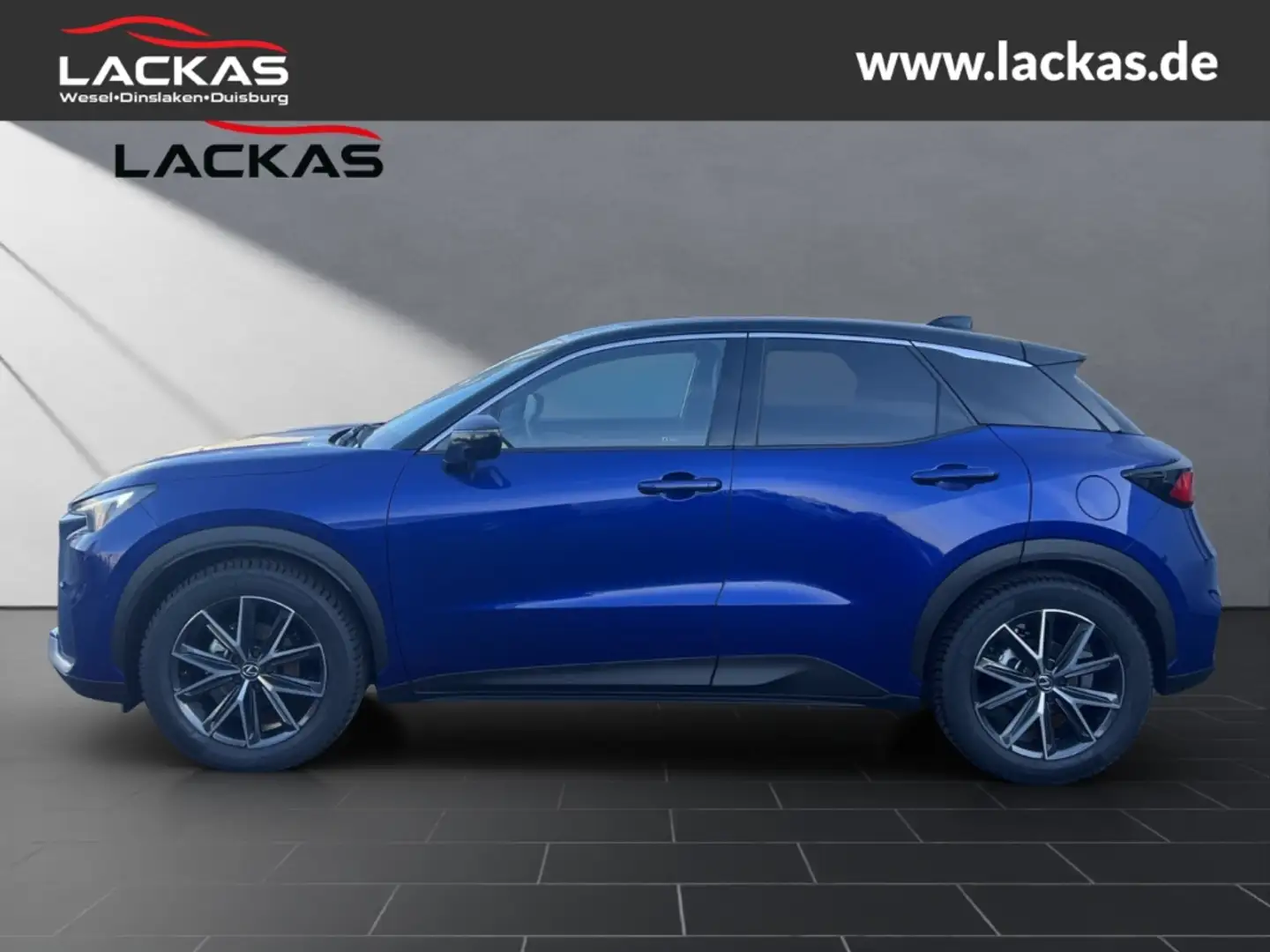 Lexus LBX E-Four Emotion *TECH-PAKET*NAVI*15J.GARANTIE Синий - 2