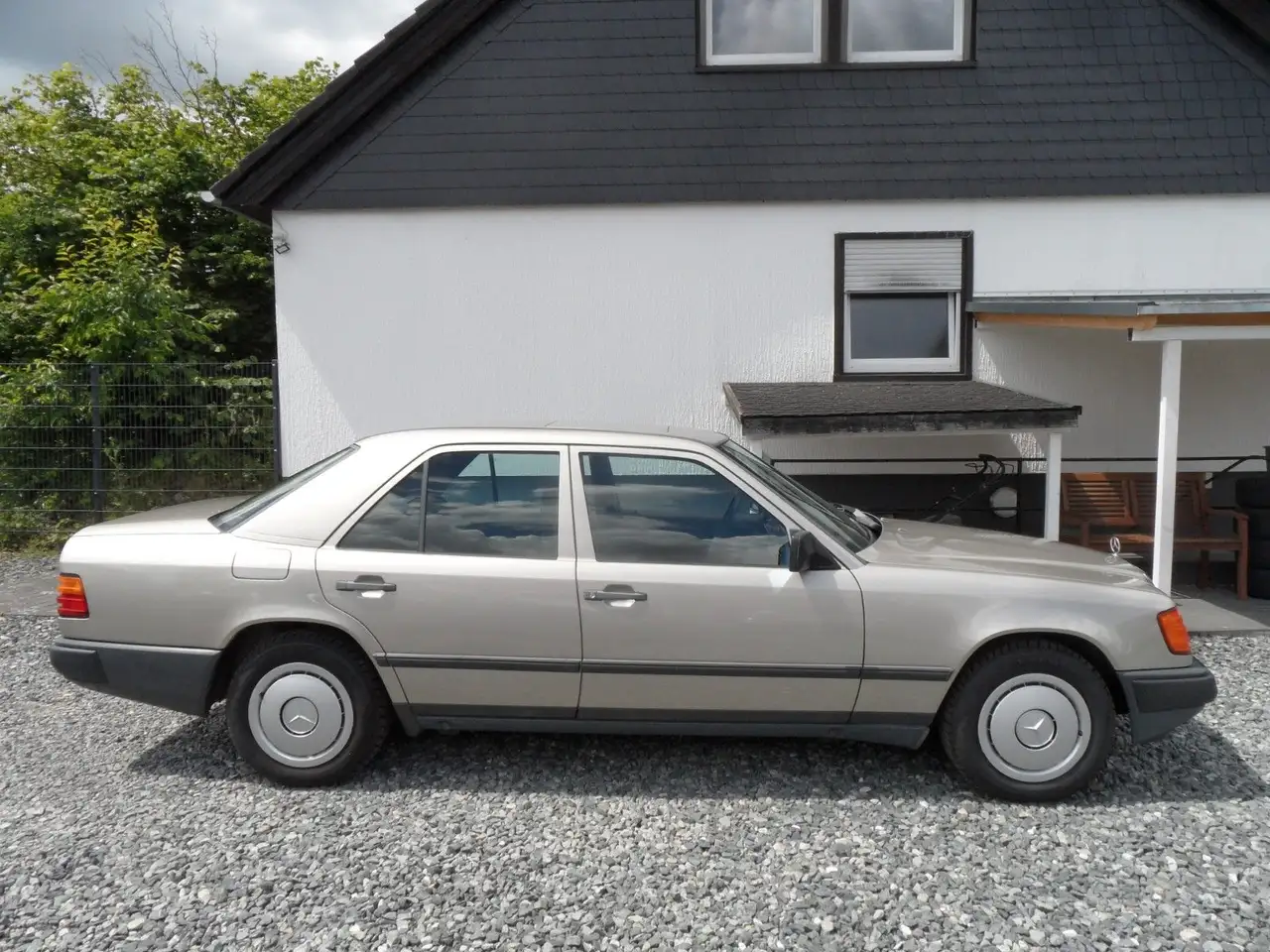 Mercedes-Benz 200 W124 Lim. 200E, sehr gepflegt, H-Kennzeichen, foto 7