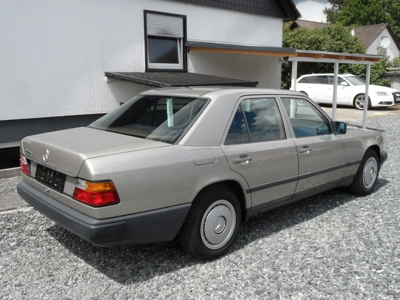 Mercedes-Benz 200 W124 Lim. 200E, sehr gepflegt, H-Kennzeichen, foto 9
