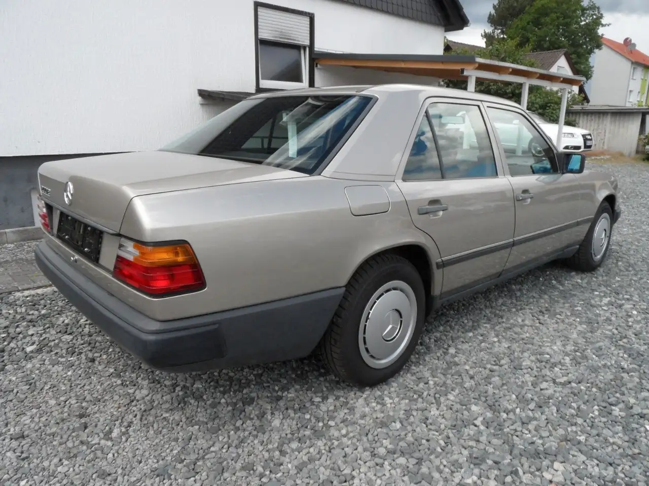 Mercedes-Benz 200 W124 Lim. 200E, sehr gepflegt, H-Kennzeichen, foto 10