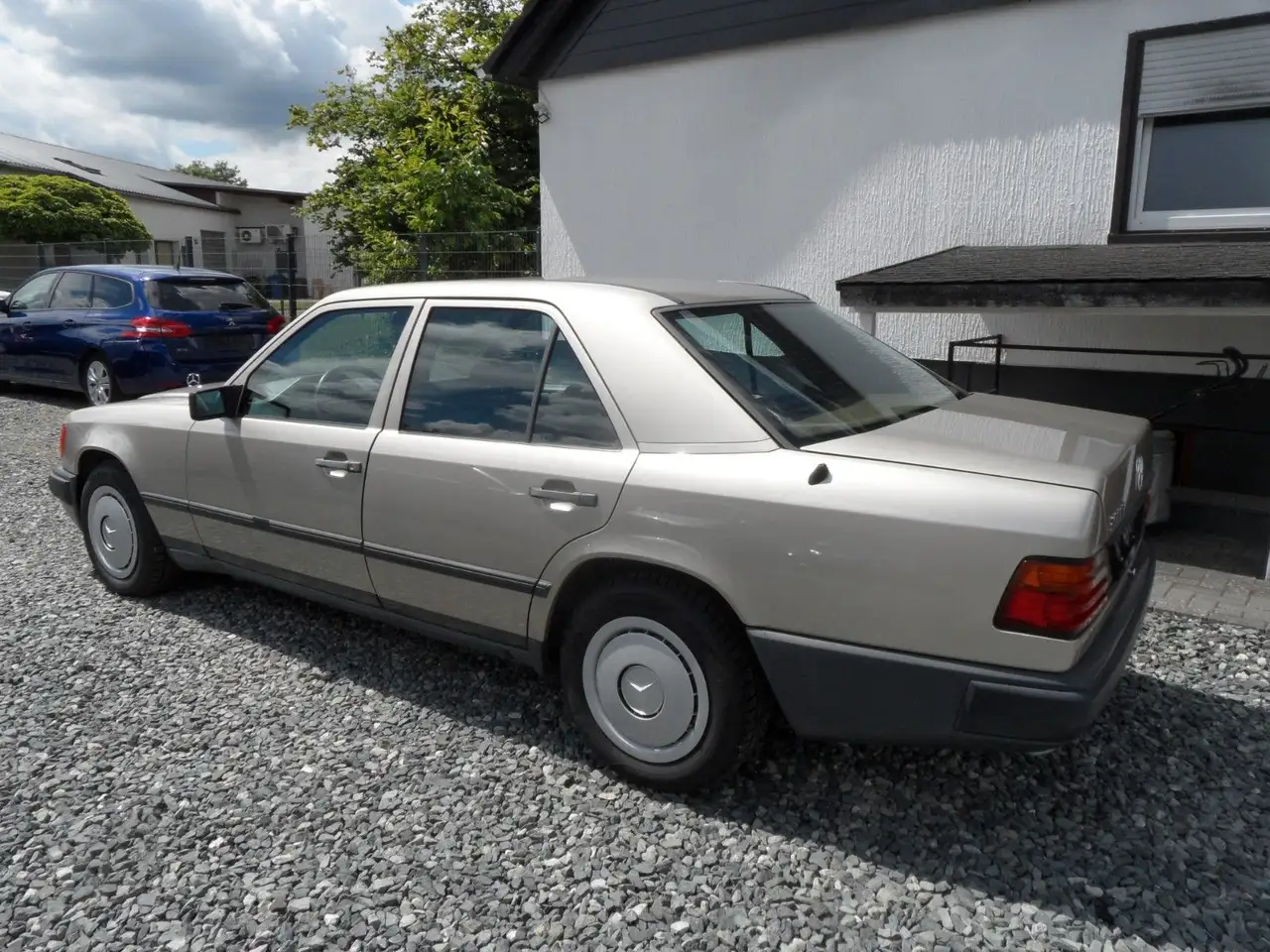 Mercedes-Benz 200 W124 Lim. 200E, sehr gepflegt, H-Kennzeichen, foto 8
