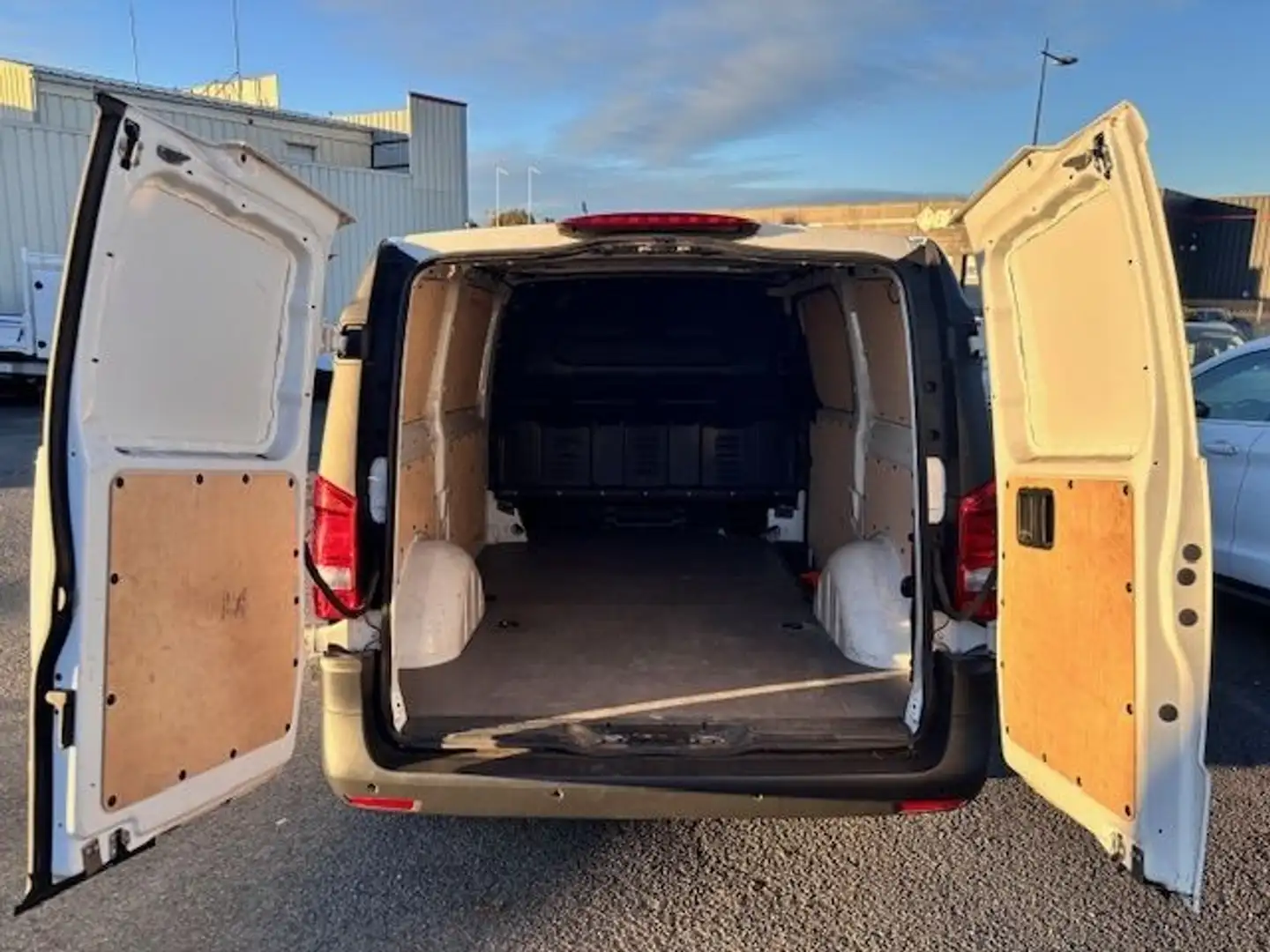 Mercedes-Benz Vito 114 CDI LONG FIRST BVA 136CH Blanc - 2