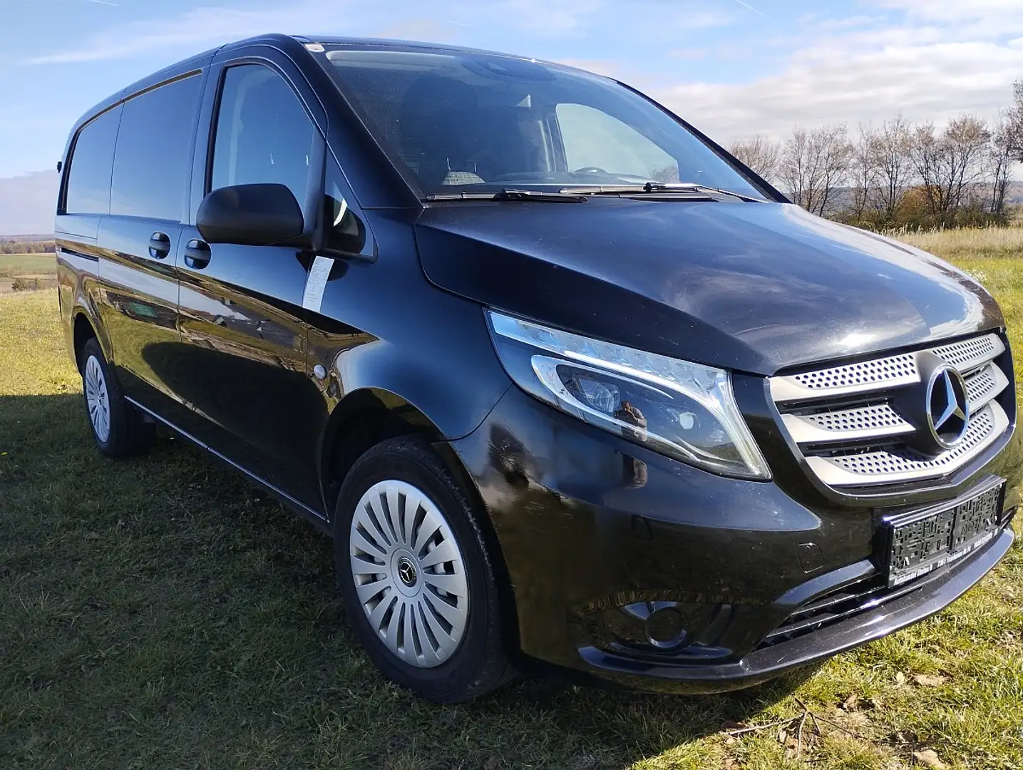 Mercedes-Benz Vito Vito 116lang Aut. 3,2t,Allrad,+4xWR+4xSF,AHV,13... Schwarz - 1