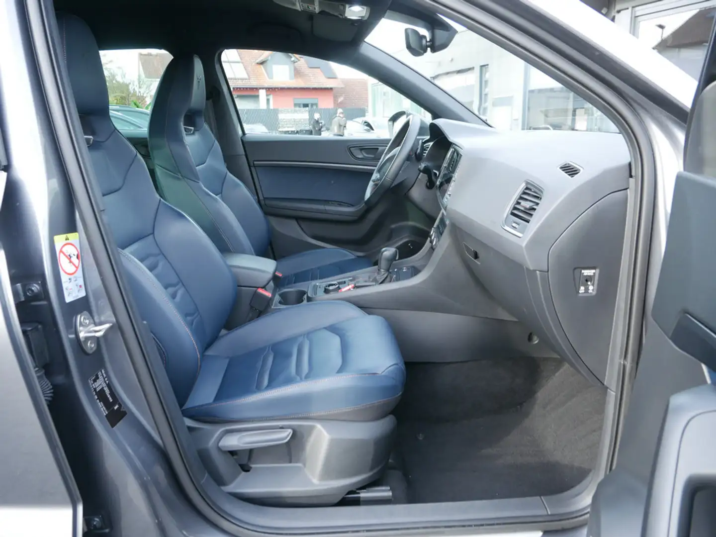 CUPRA Ateca 2.0 TSI 4Drive LED 360° BEATS LEDER AHK Grau - 2