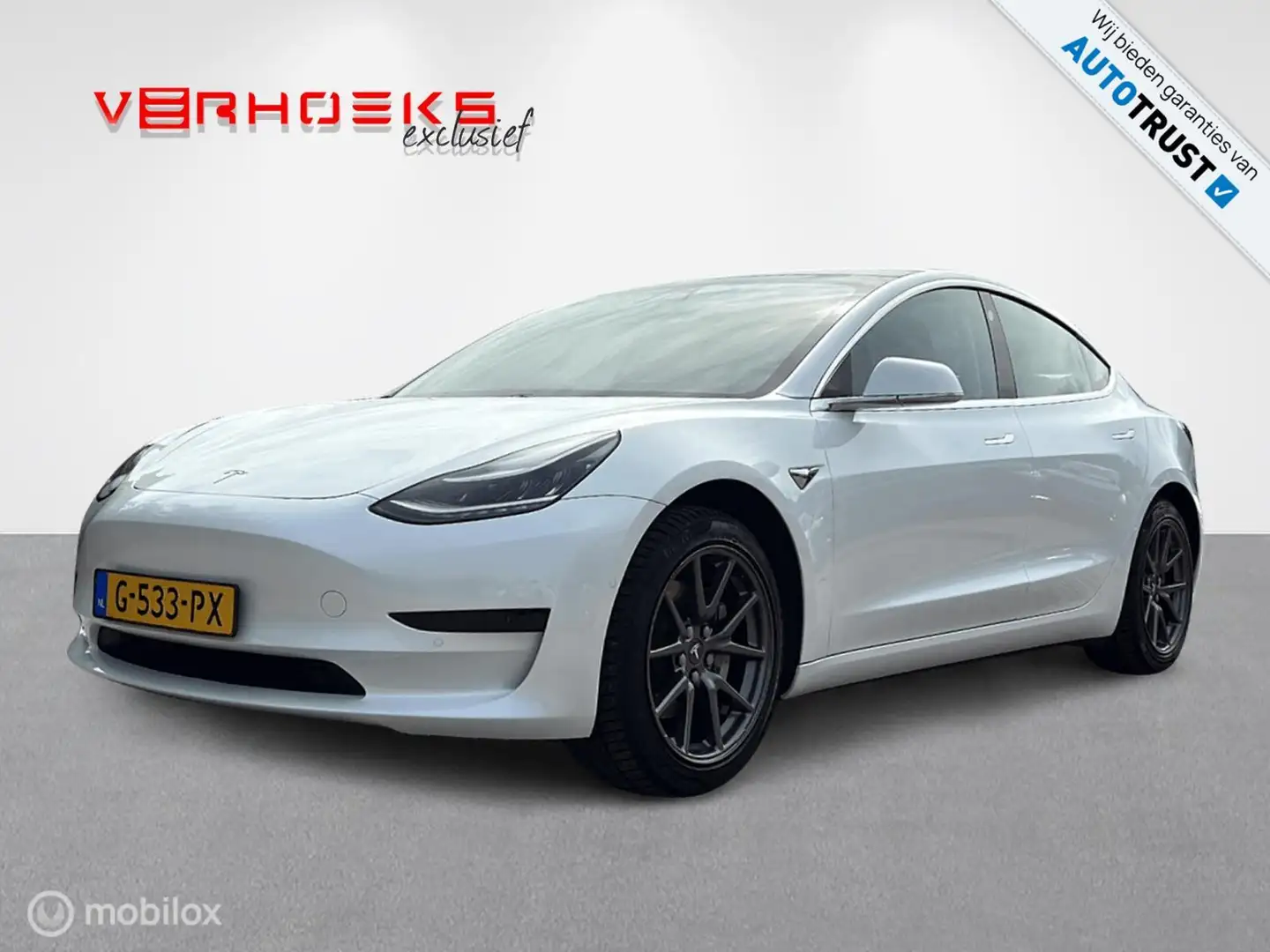 Tesla Model 3 Standard RWD Plus Weiß - 1