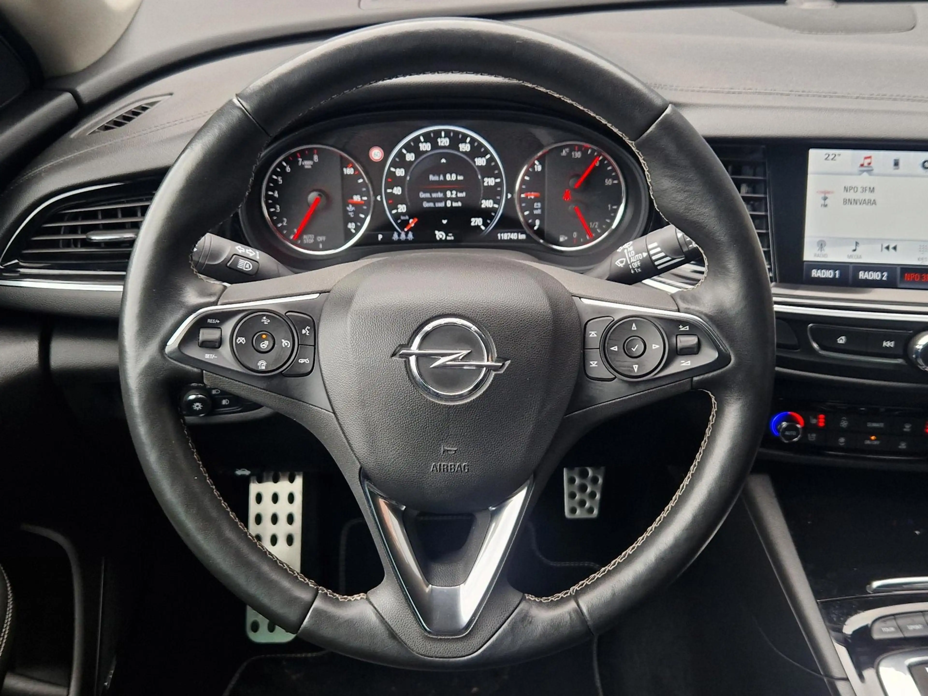 Opel Insignia SPORTS TOURER 2.0 Turbo 4x4 Innovation / Automaat — photo 9