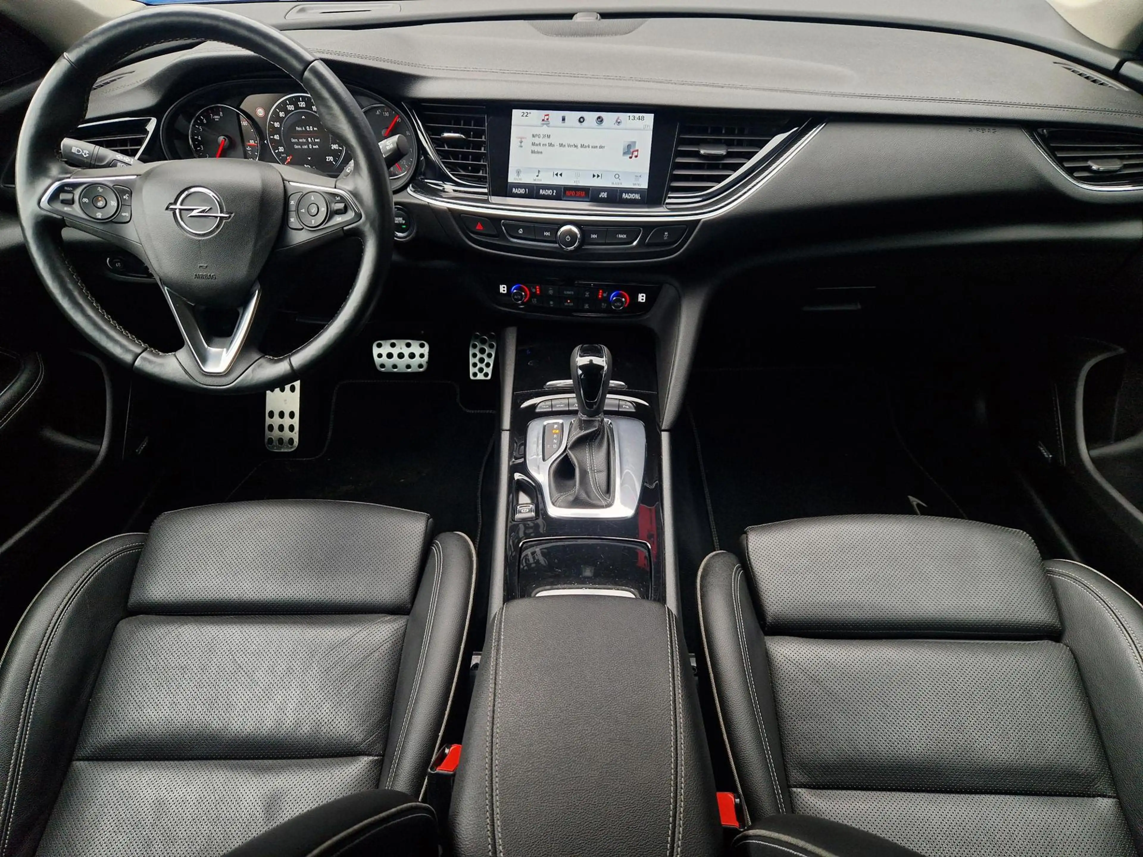 Opel Insignia SPORTS TOURER 2.0 Turbo 4x4 Innovation / Automaat — photo 8