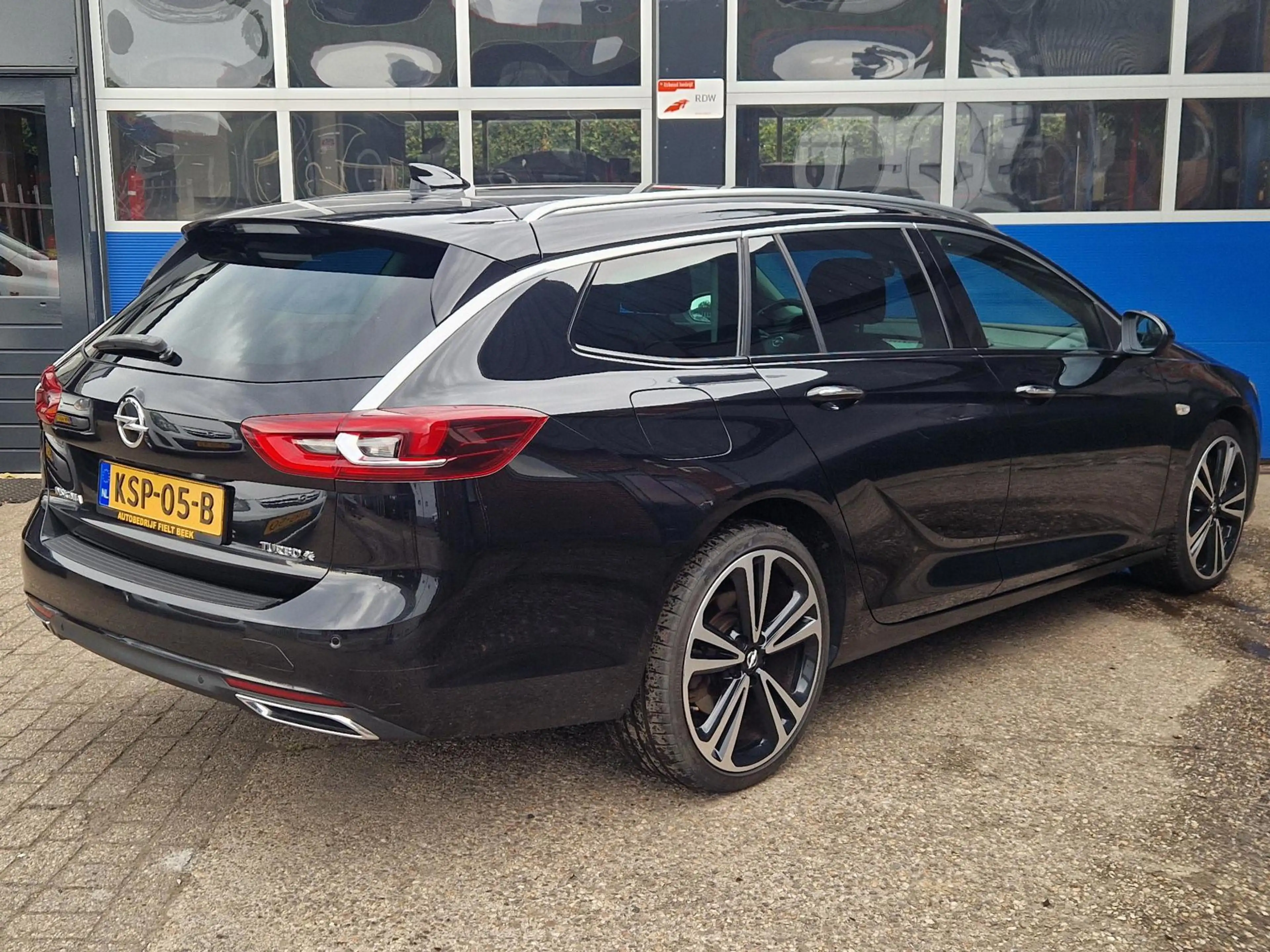 Opel Insignia SPORTS TOURER 2.0 Turbo 4x4 Innovation / Automaat — photo 2