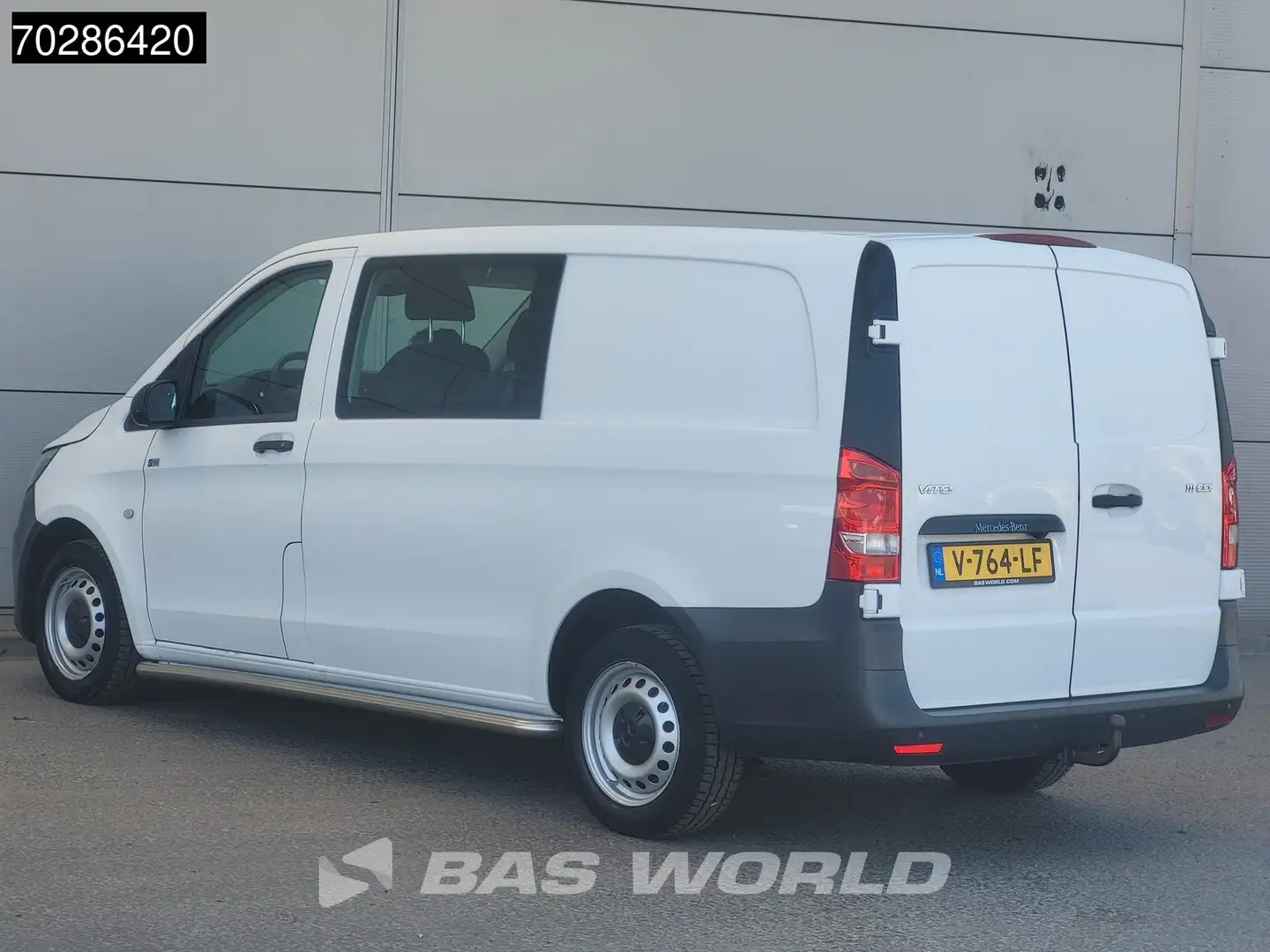 Mercedes-Benz Vito 111 Dubbel Cabine L2H1 Trekhaak Navi Airco Parkeer Wit - 2