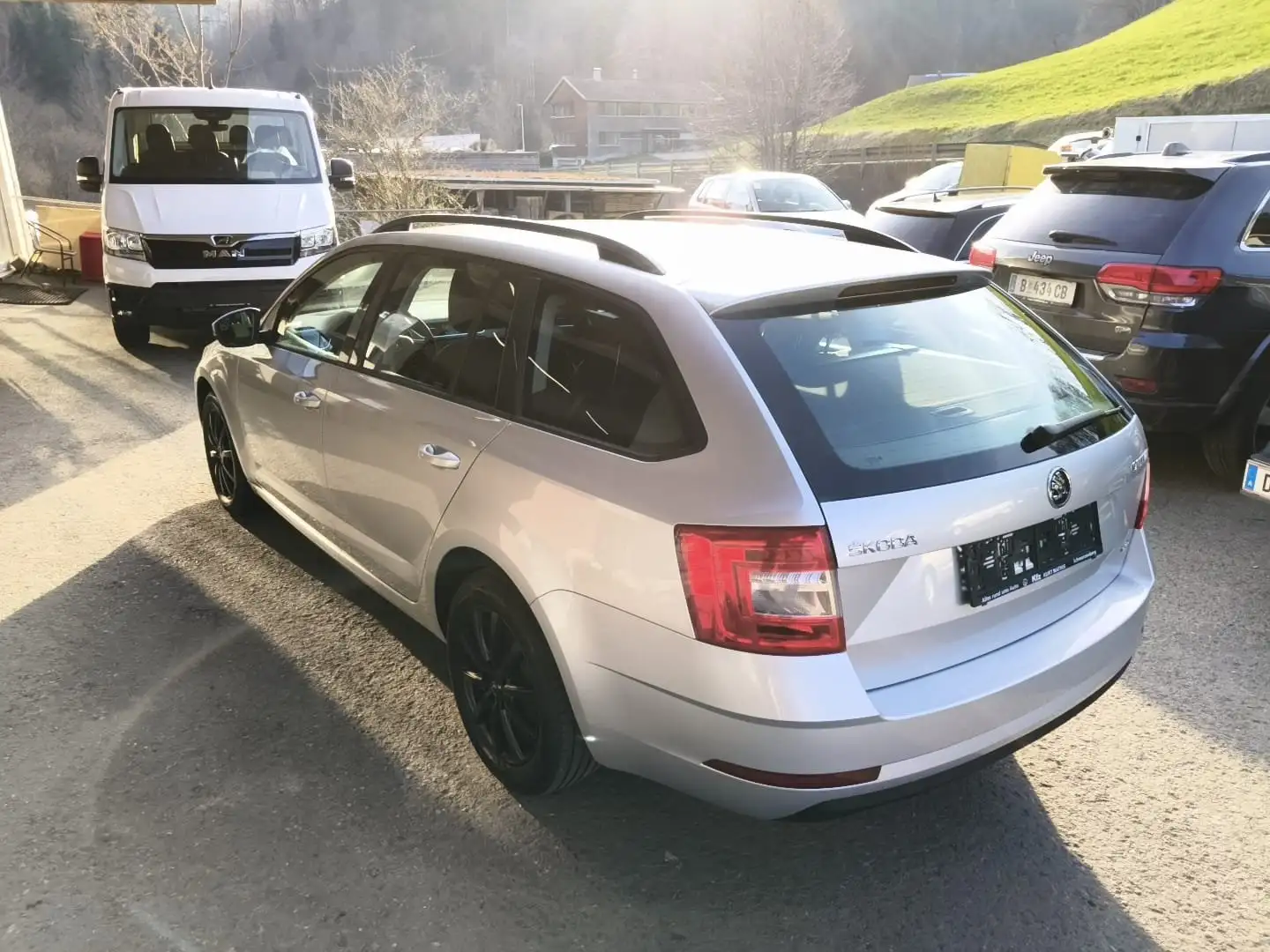 Skoda Octavia Octavia Combi 2,0 Ambition TDI 4x4 Ambition Silber - 2