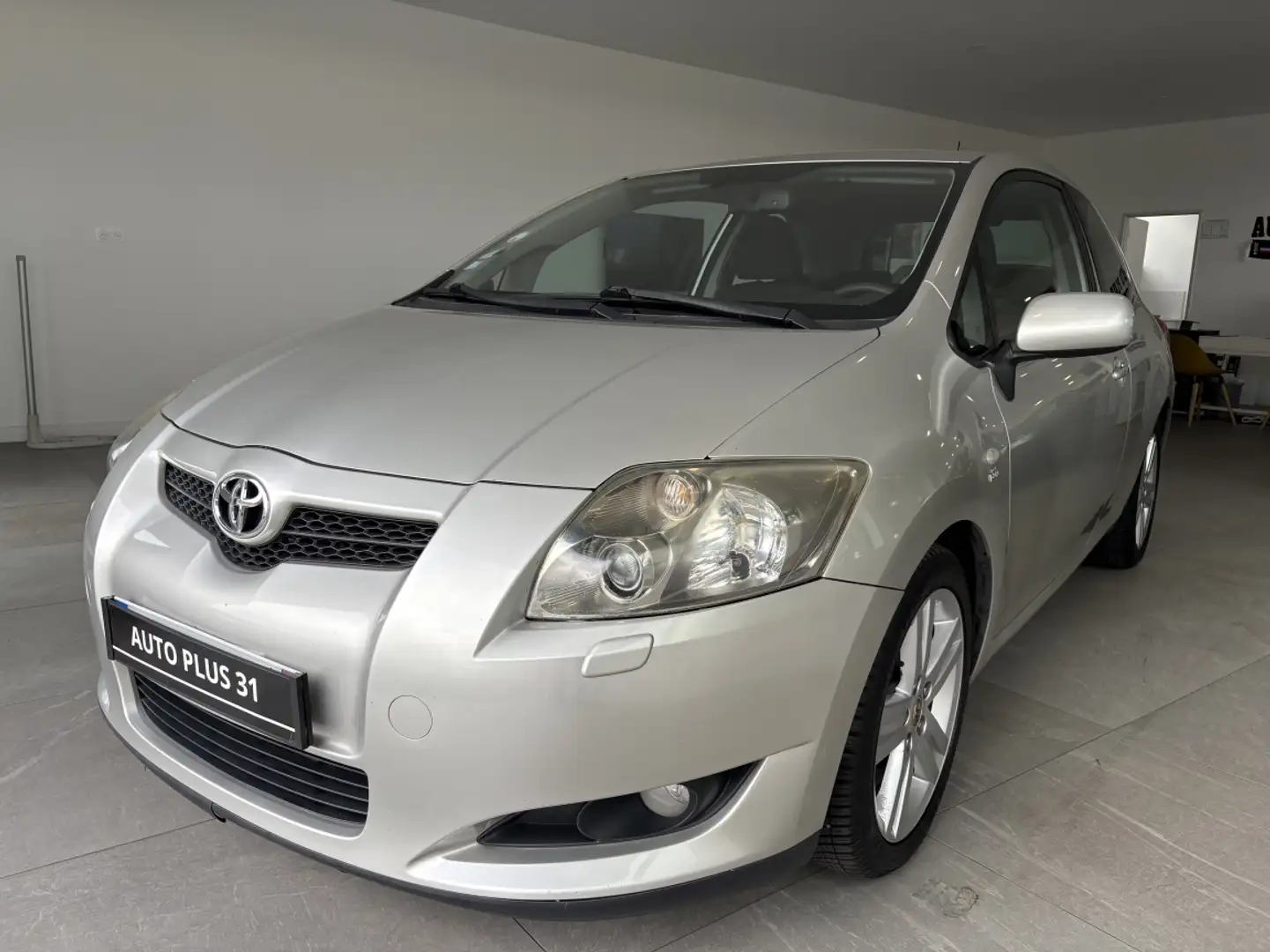 Toyota Auris 177 D-4D Clean Power - 1