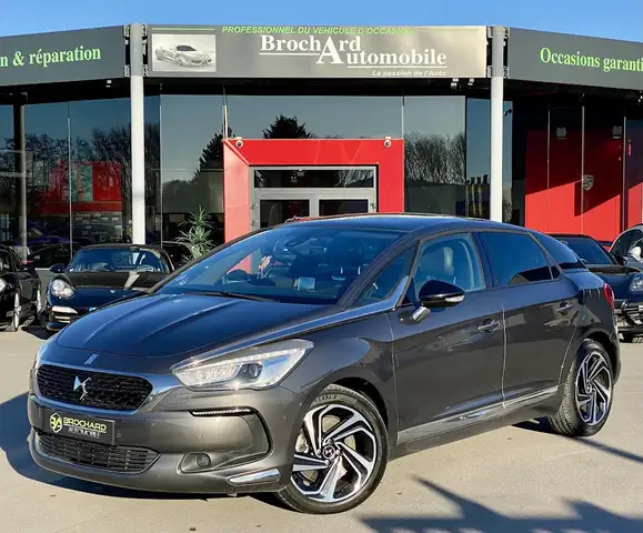 DS Automobiles DS 5 Sport Chic / 1.6l 211 CH BVM 6 /