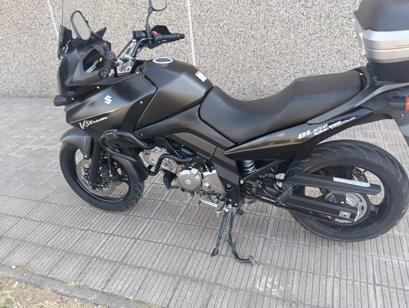 Suzuki V-Strom 650 DL Negro - 2