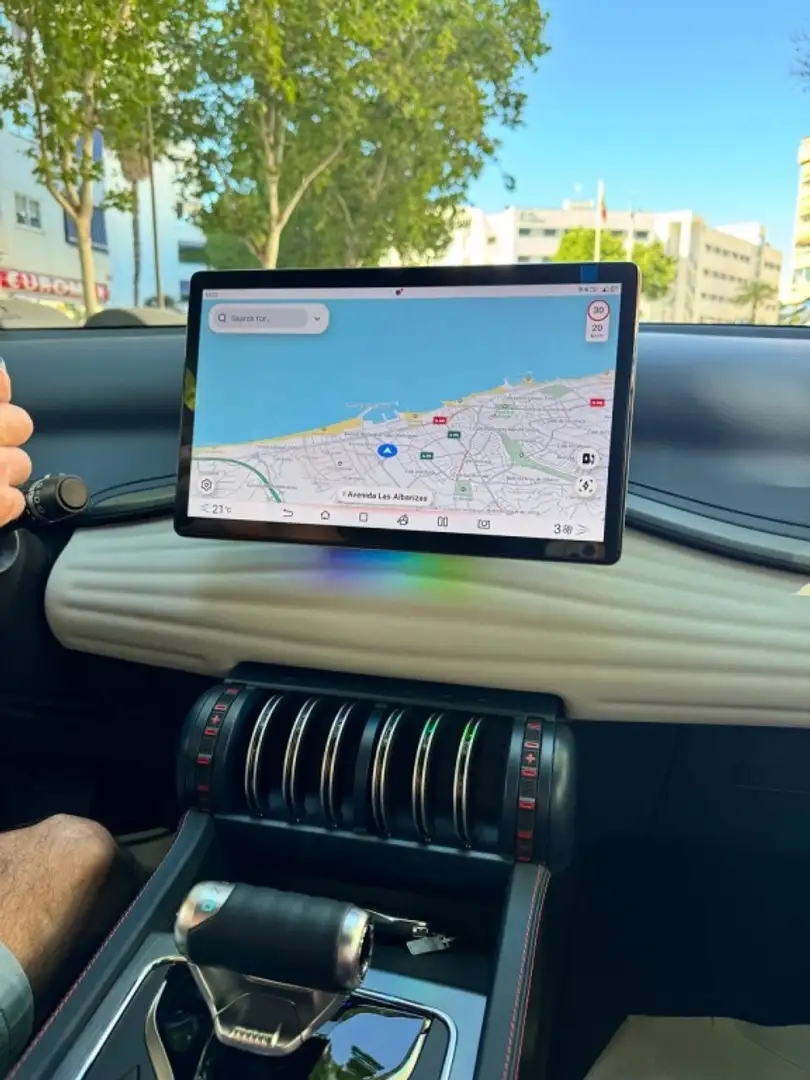 BYD Atto 3 Design 150kW 60kWh Plateado - 2