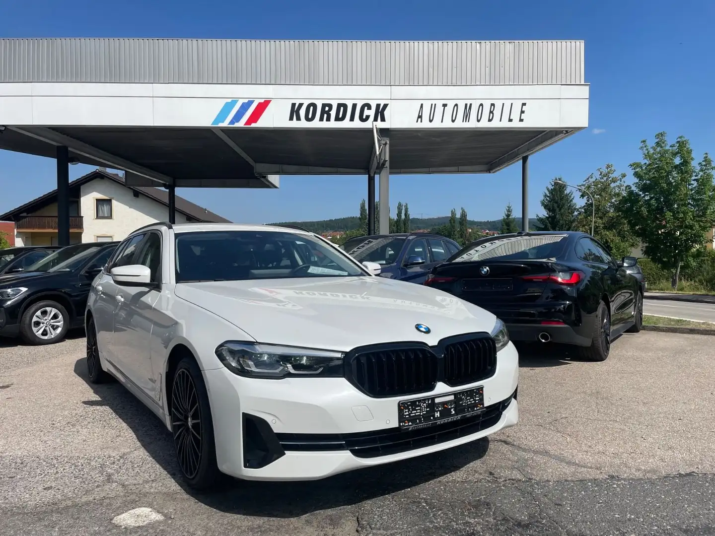 BMW 520 dA TOURING G31 LCI/LC"PROF"/CAM/SHZ Weiß - 2