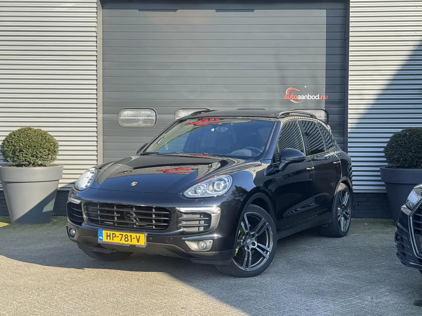 Porsche Cayenne 3.0 S E-Hybrid | Panoramadak | Luchtvering | Camer Schwarz - 1