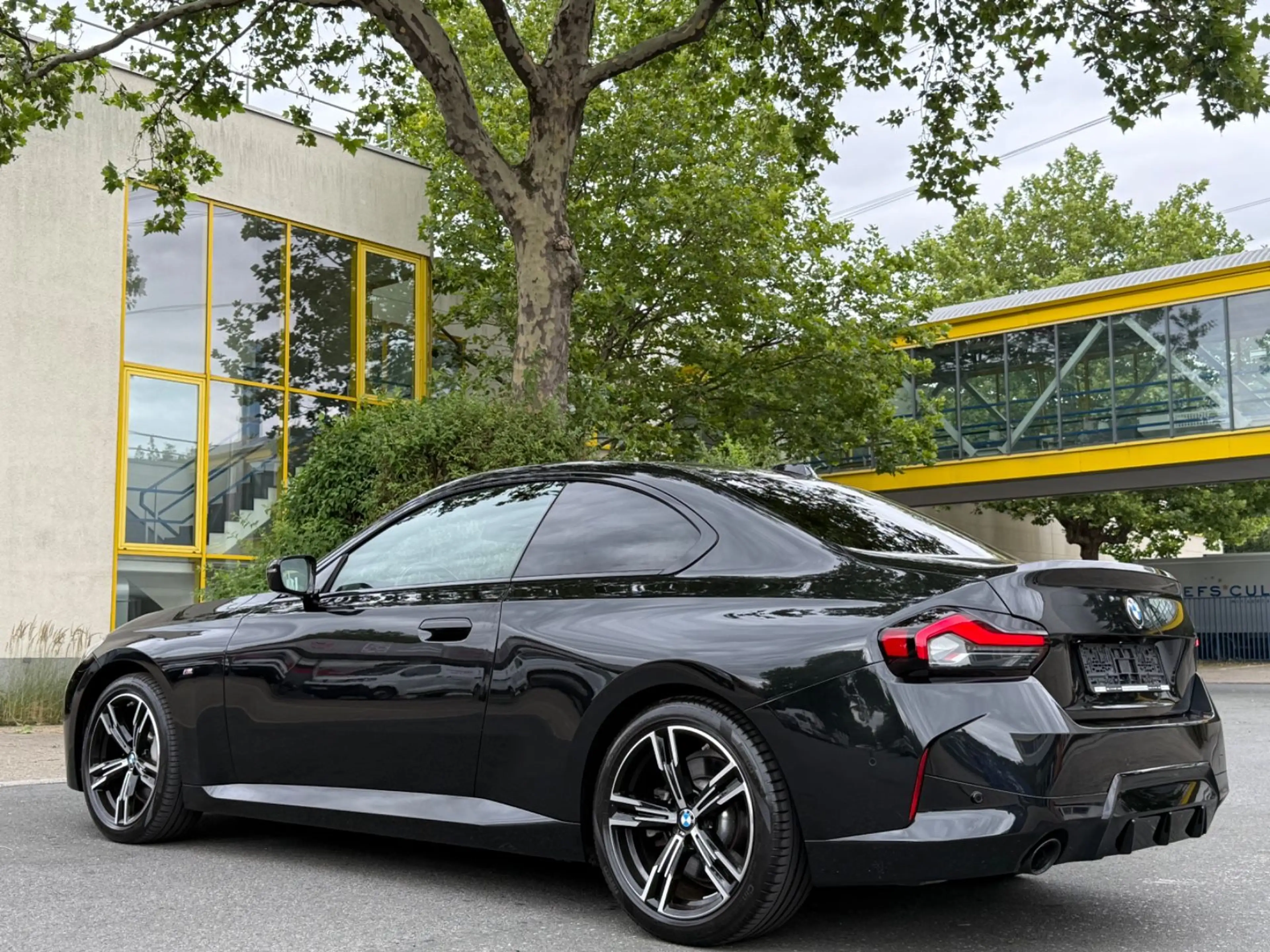 BMW 230 i Coupe *M-SPORT*H&K*SHADOW*2HAND* — photo 4