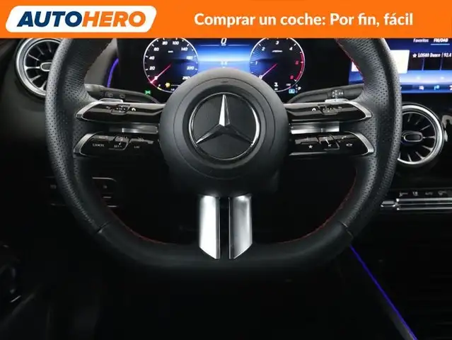Mercedes-Benz GLB view 27