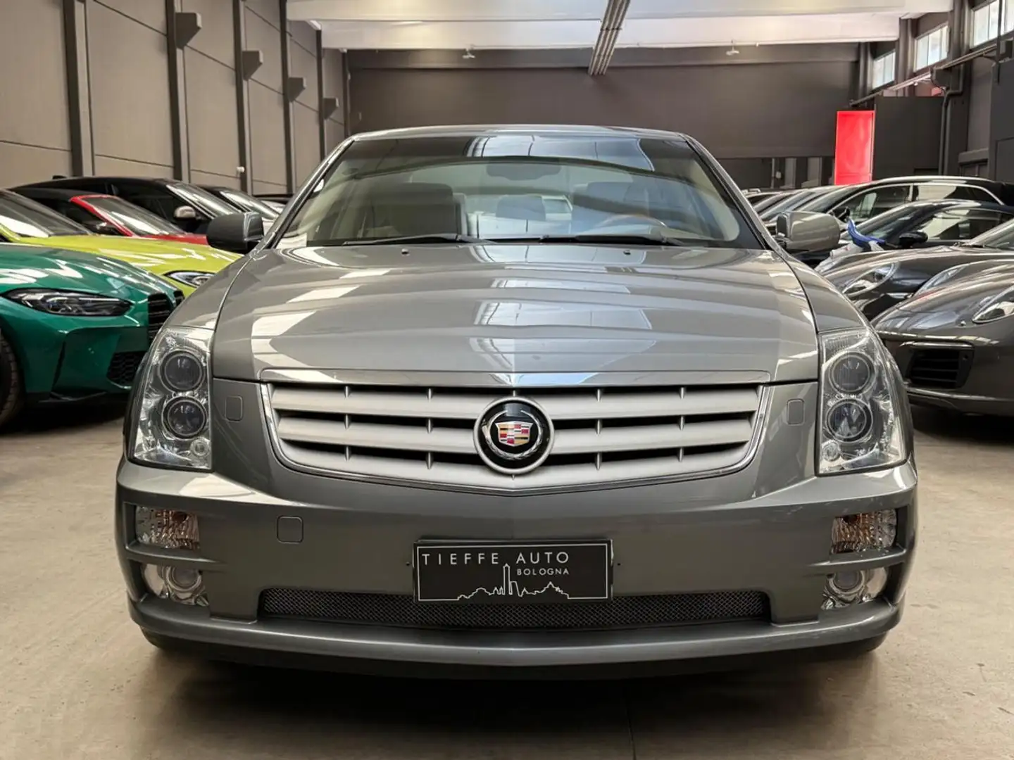 Cadillac STS 4.6 V8 aut. Elegance Silber - 2