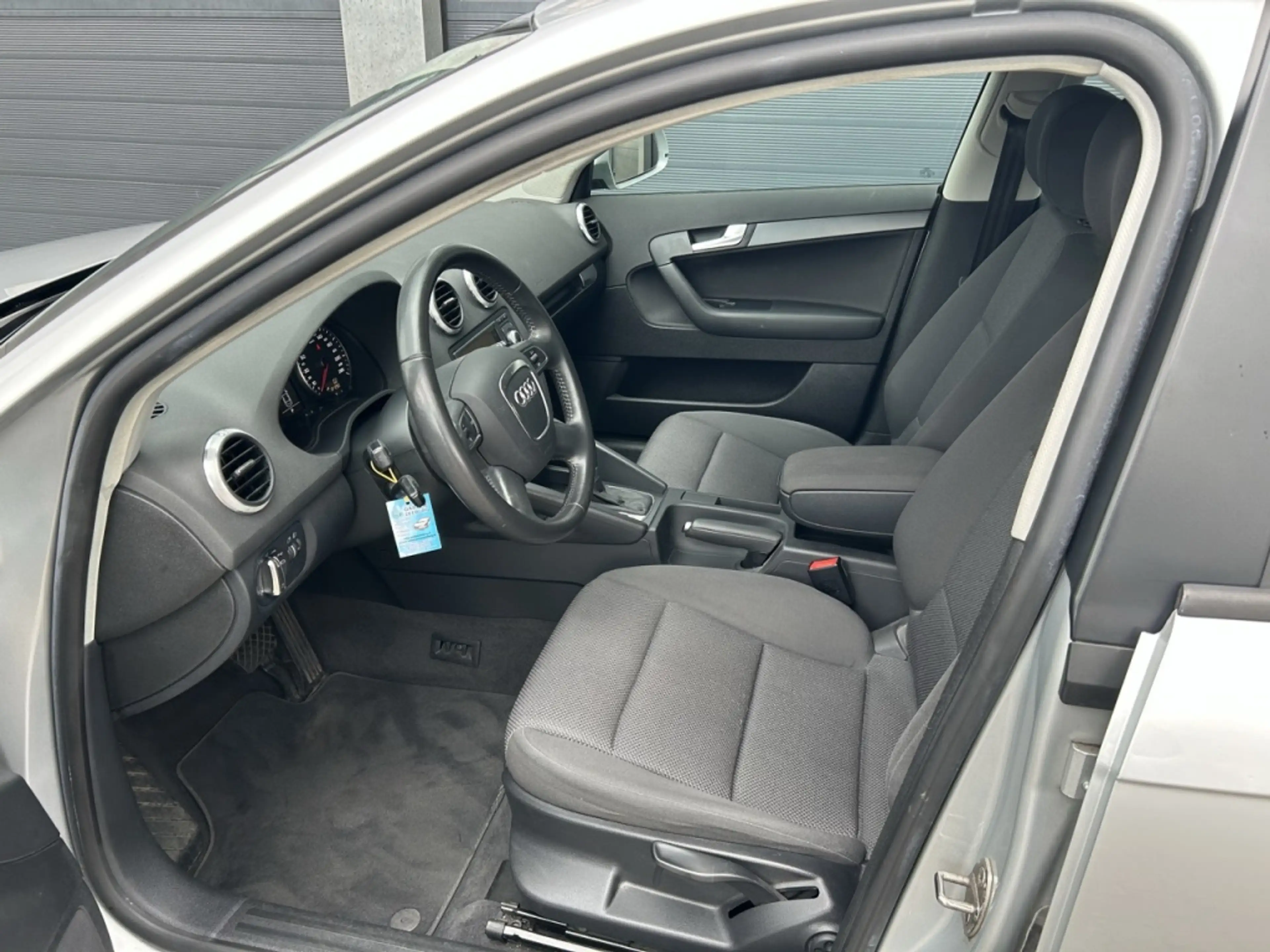 Audi A3 1.4 92KW TFSI 5D S-TRONIC Ambition — photo 6