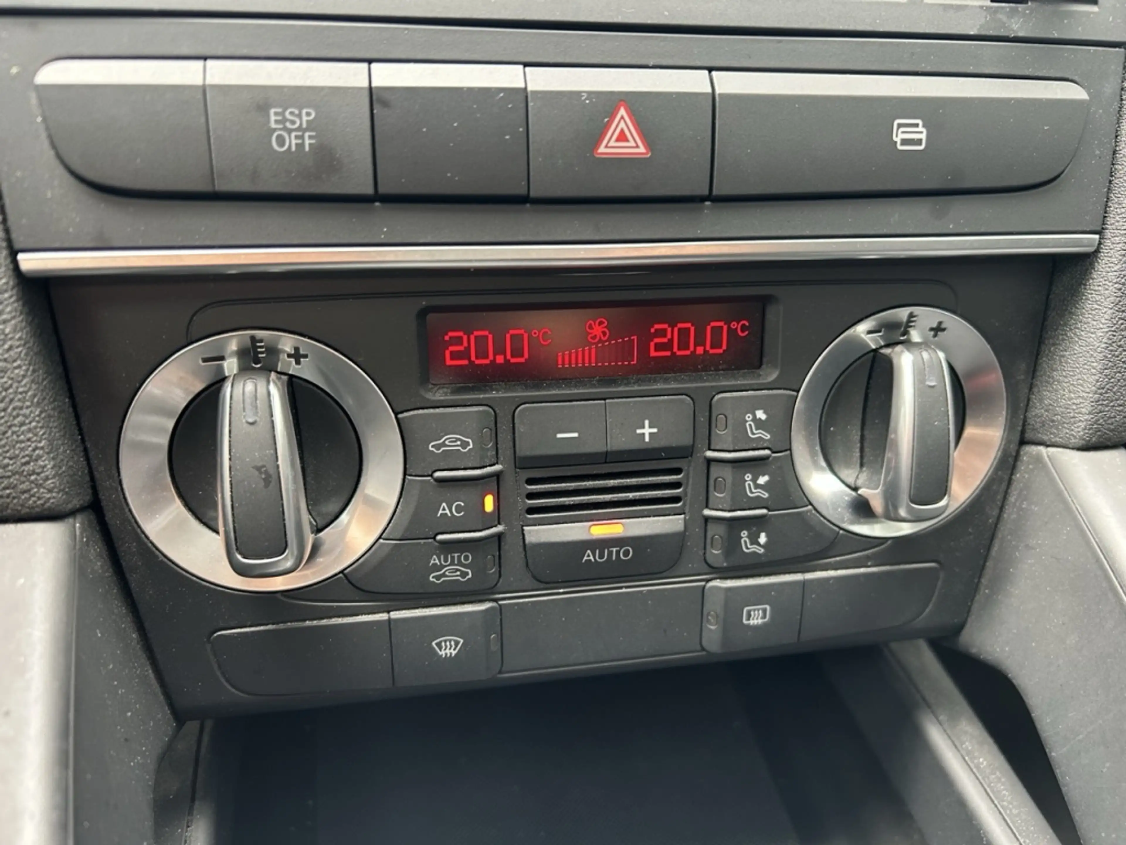 Audi A3 1.4 92KW TFSI 5D S-TRONIC Ambition — photo 22