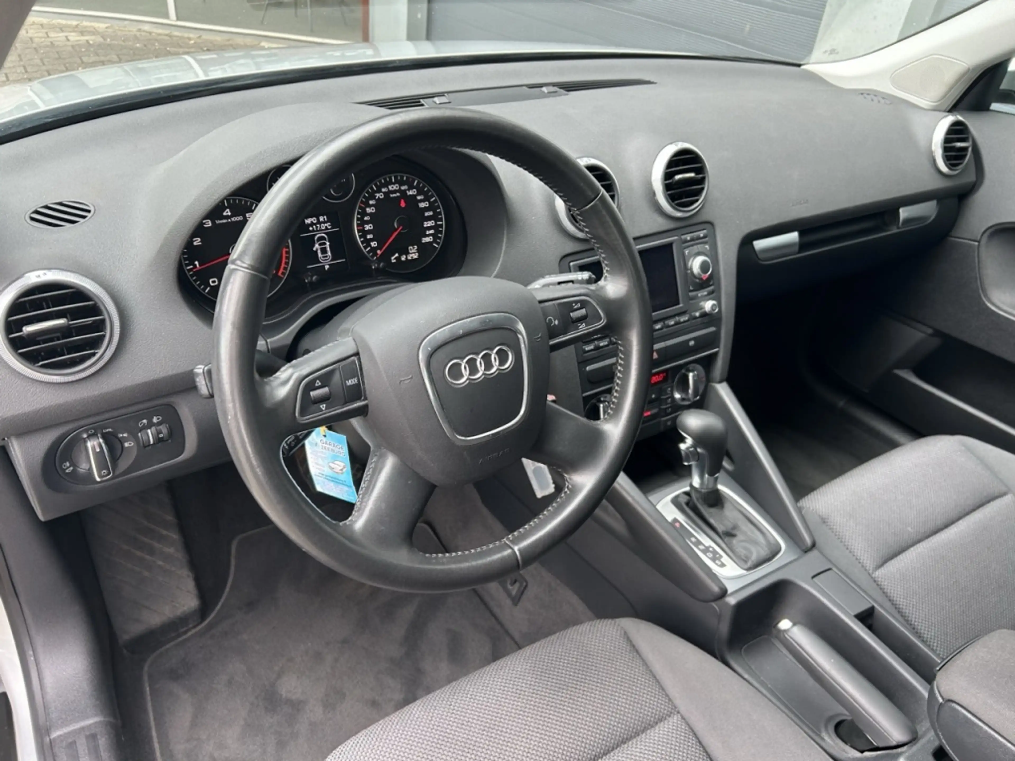 Audi A3 1.4 92KW TFSI 5D S-TRONIC Ambition — photo 17