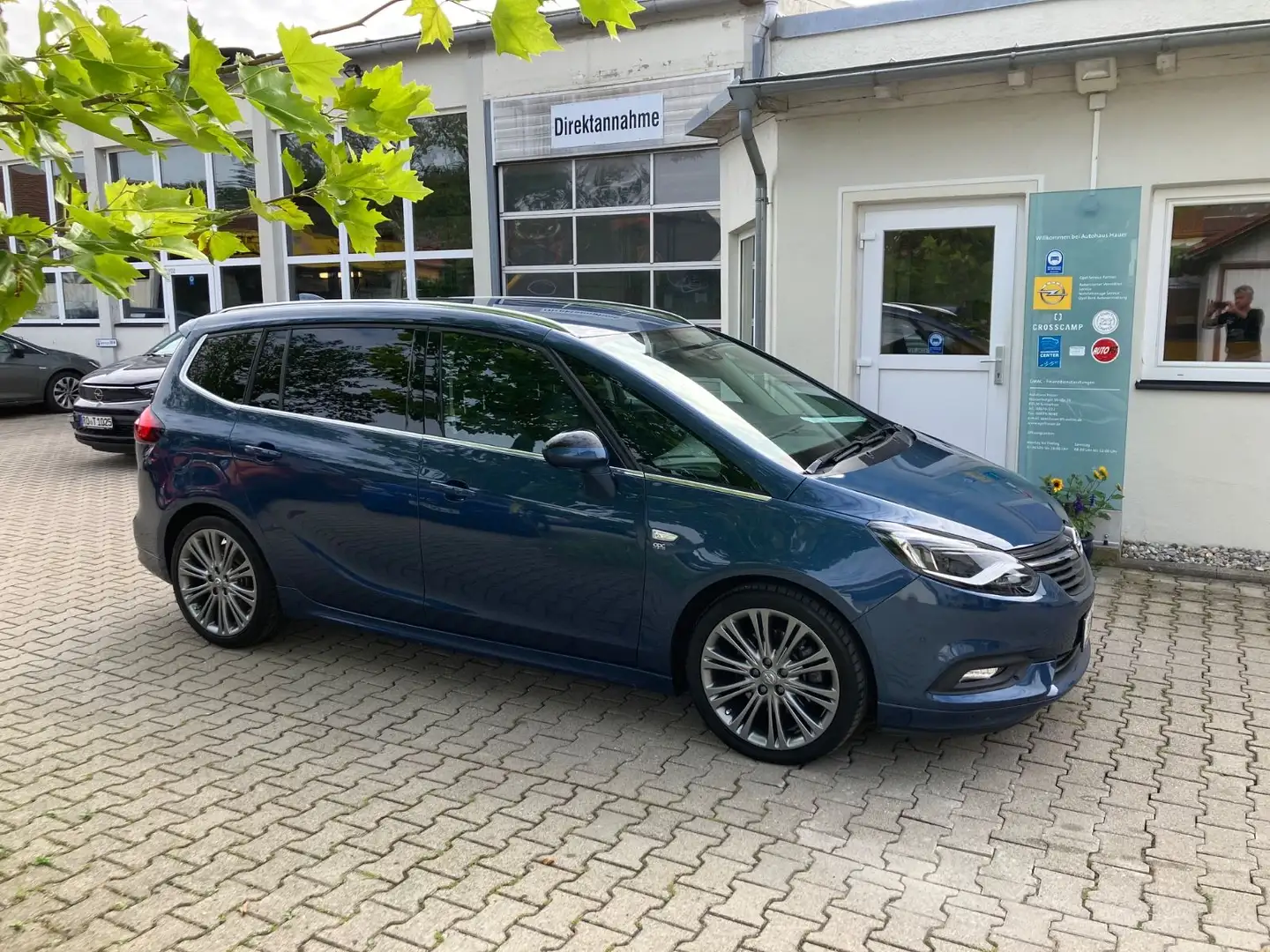 Opel Zafira Tourer 1.6 T. DI Bus. INNOVAT. OPC Line Bleu - 1
