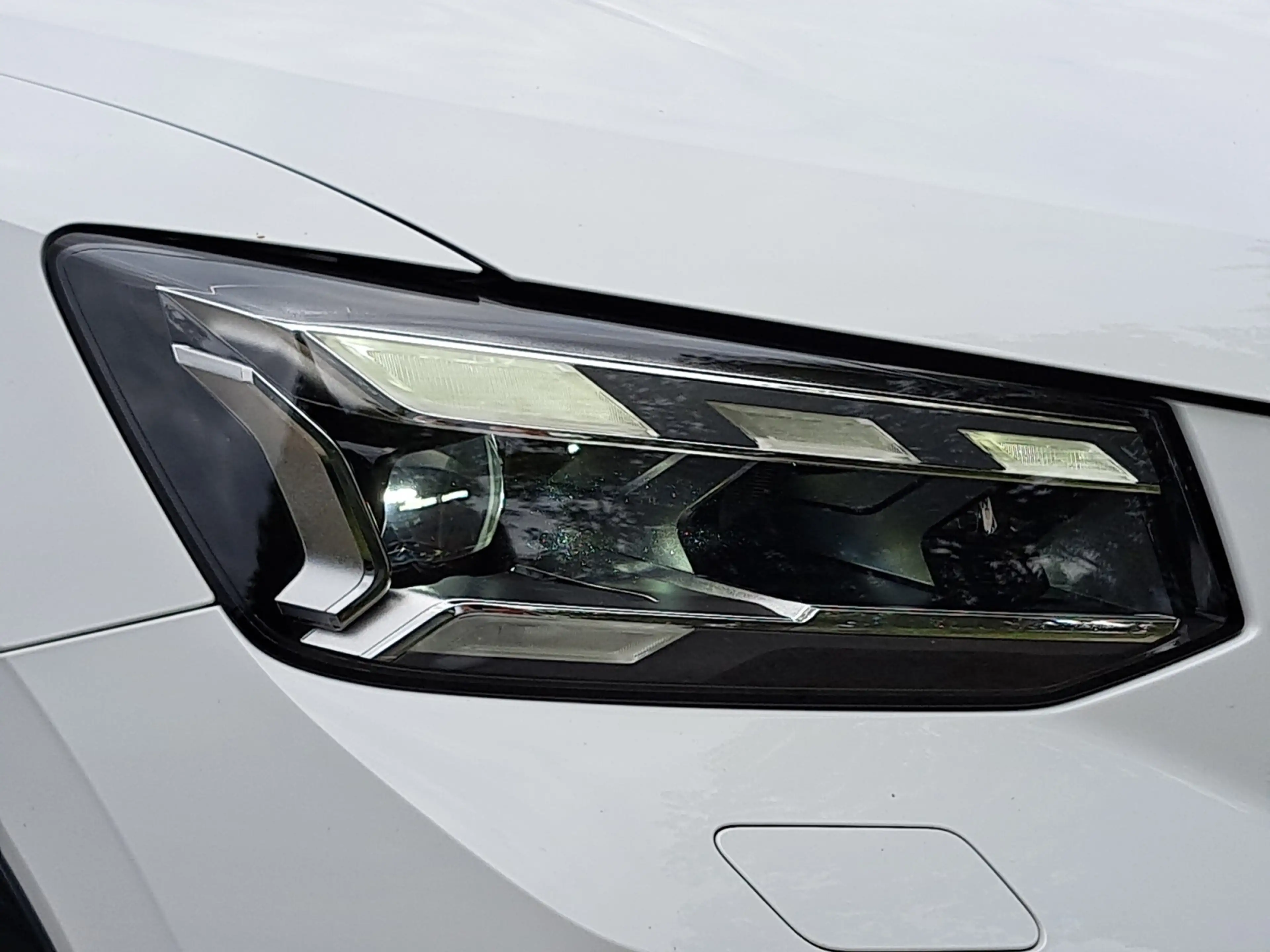 Audi SQ2 TFSI S tronic PANO AHK NAV SONOS KAM DWA MATRIX 1 — photo 5