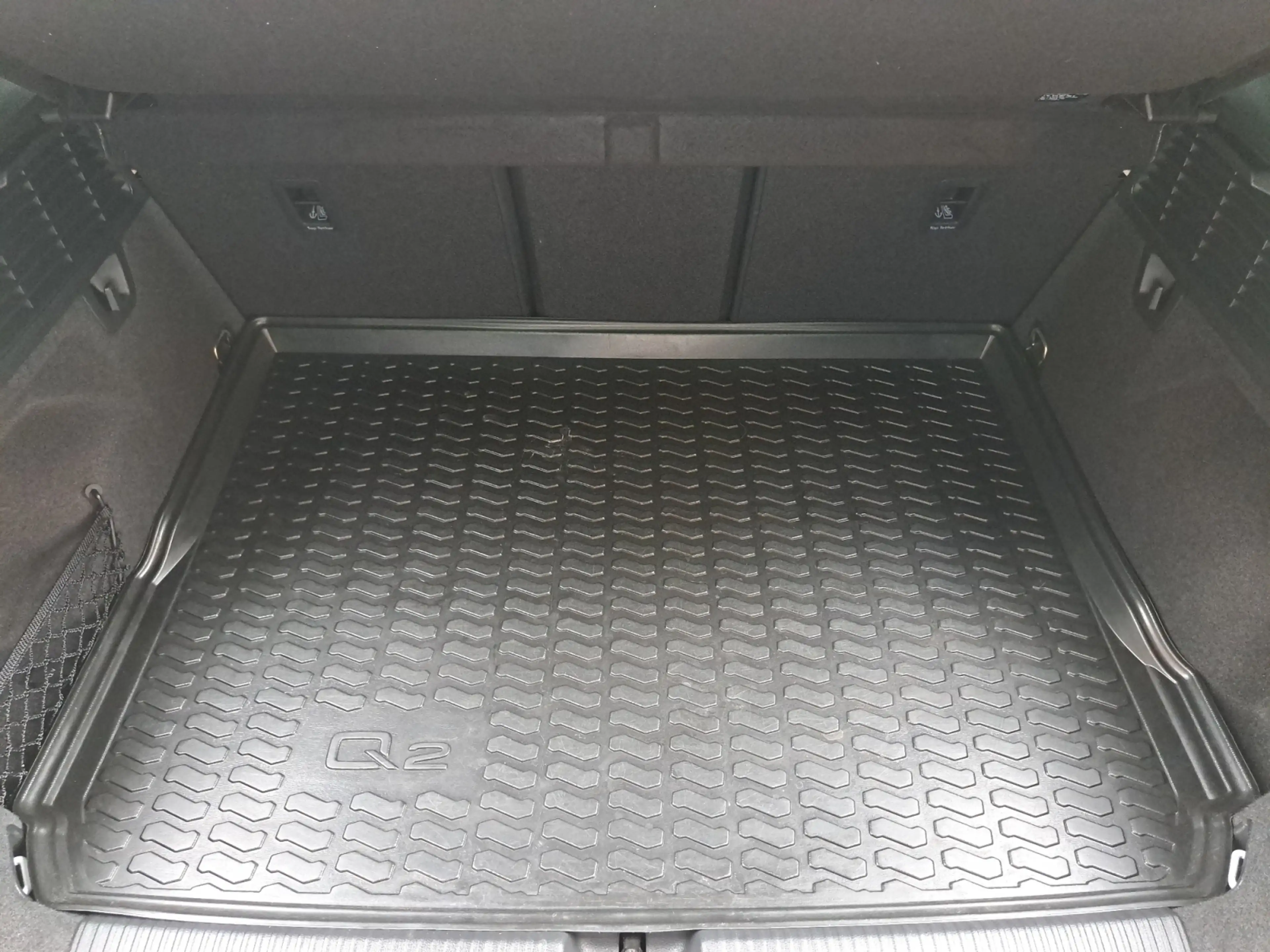 Audi SQ2 TFSI S tronic PANO AHK NAV SONOS KAM DWA MATRIX 1 — photo 10