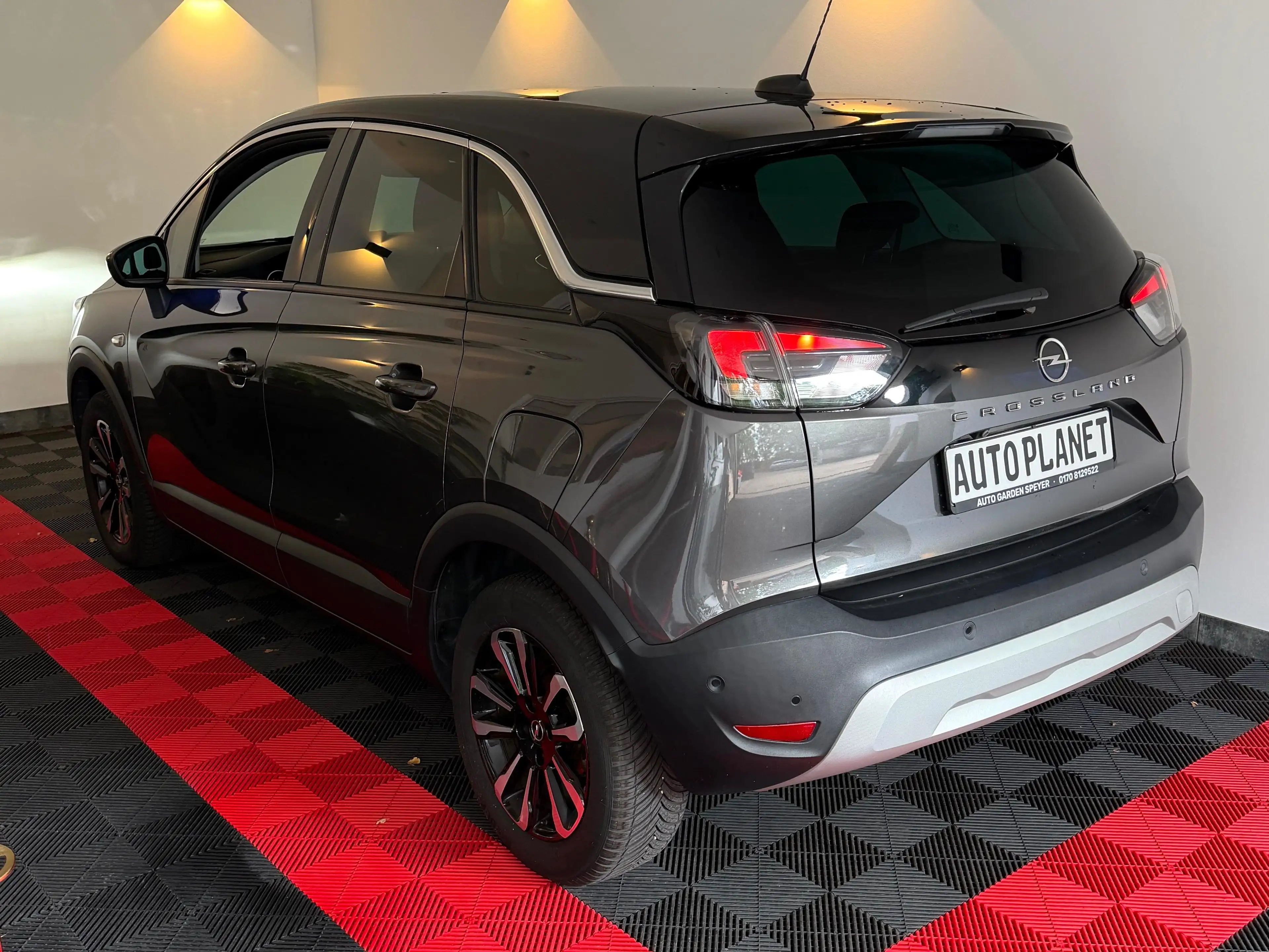 Opel Crossland X Elegance — photo 3