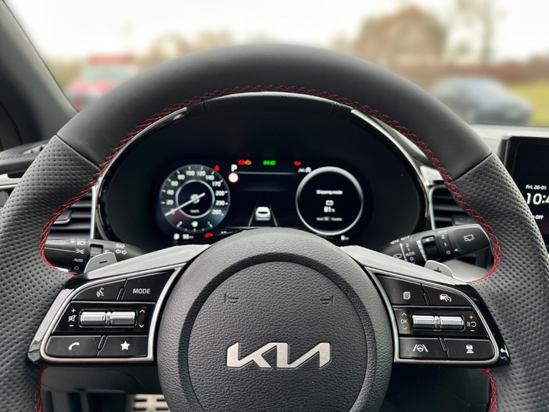Kia ProCeed / pro_cee'd GT 1.6T DCT7 Glasdach Komfort Kamera ACC JBL-Sound — photo 8