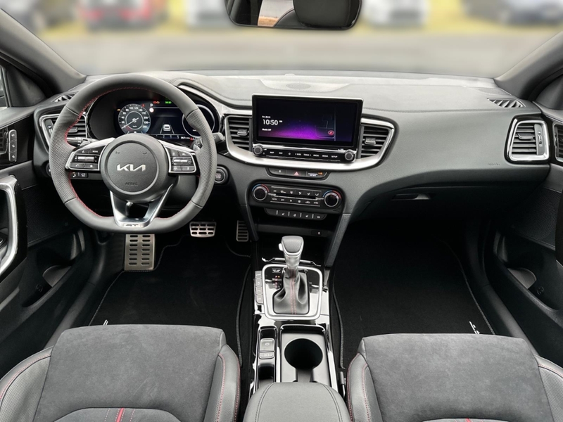 Kia ProCeed / pro_cee'd GT 1.6T DCT7 Glasdach Komfort Kamera ACC JBL-Sound — photo 10