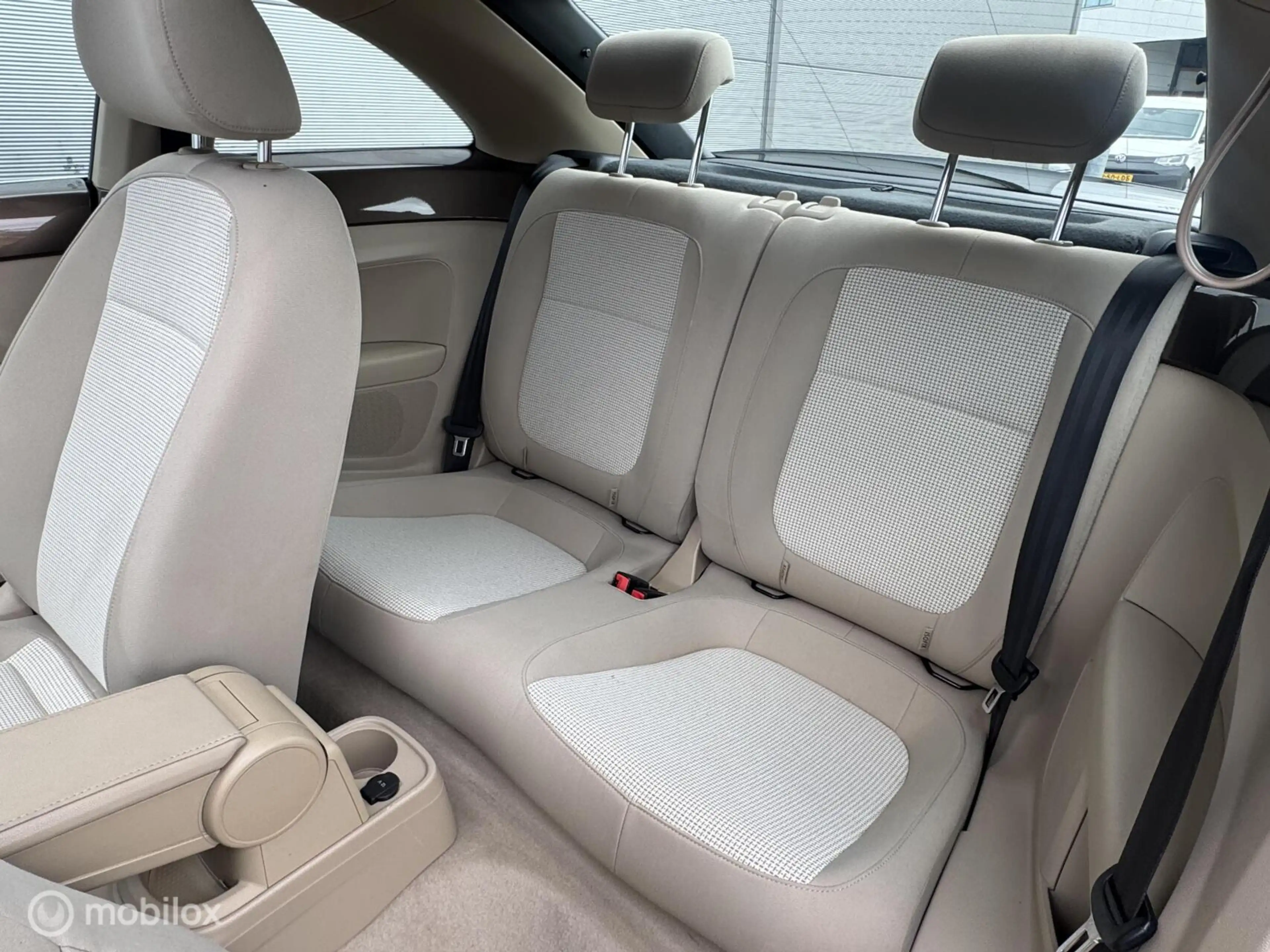 Volkswagen Beetle 1.4 TSI Sport | Panorama dak | Stoelverwarming | — photo 13