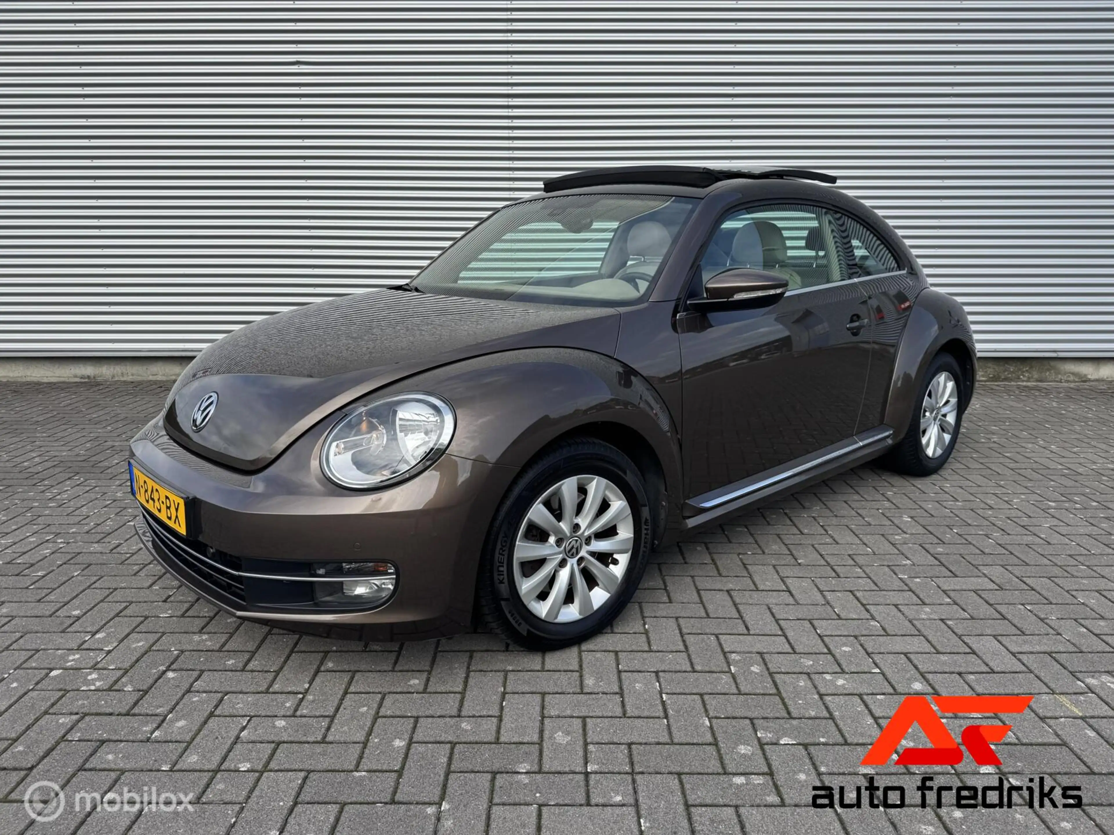 Volkswagen Beetle 1.4 TSI Sport | Panorama dak | Stoelverwarming |