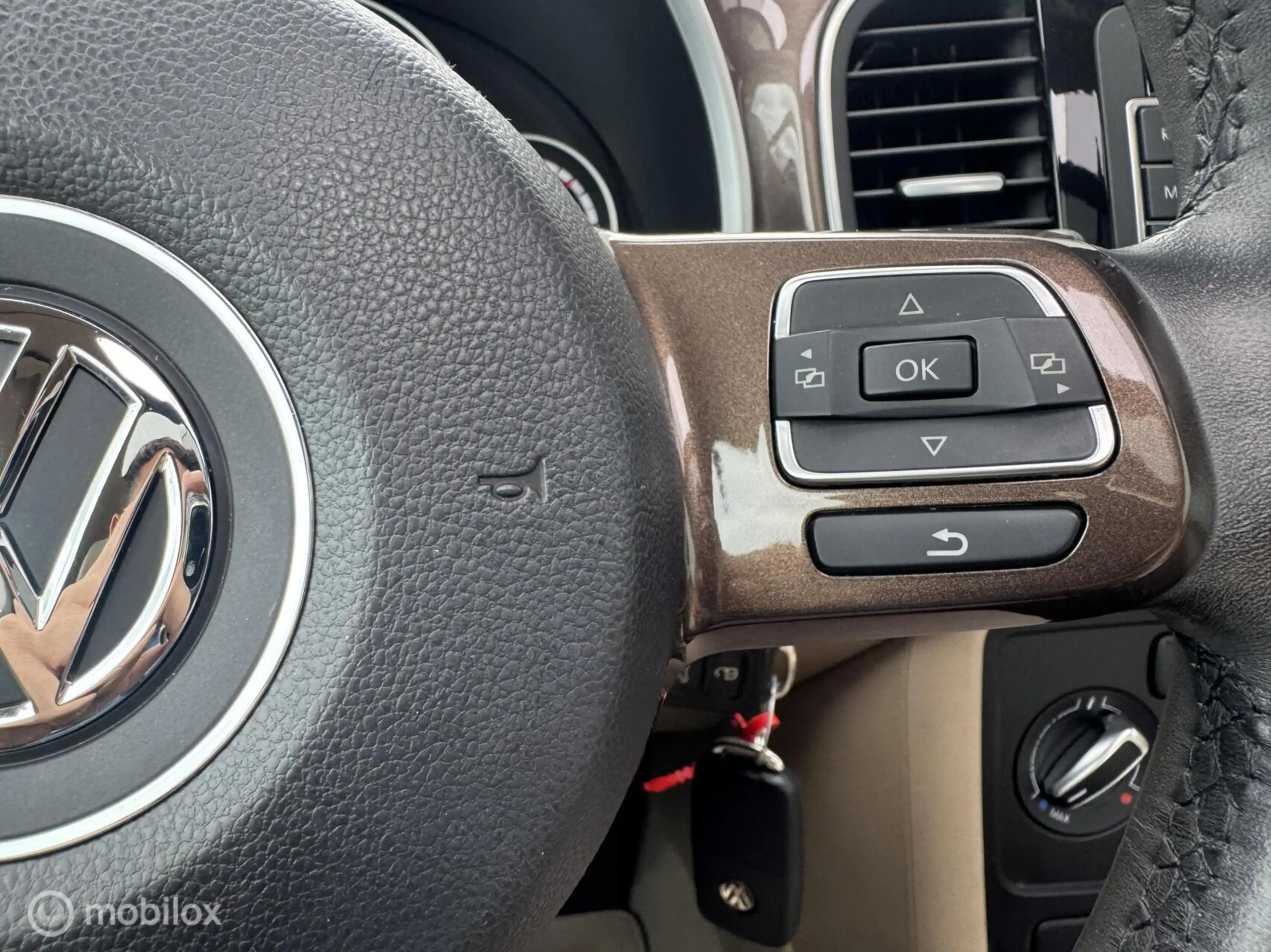 Volkswagen Beetle 1.4 TSI Sport | Panorama dak | Stoelverwarming | — photo 17
