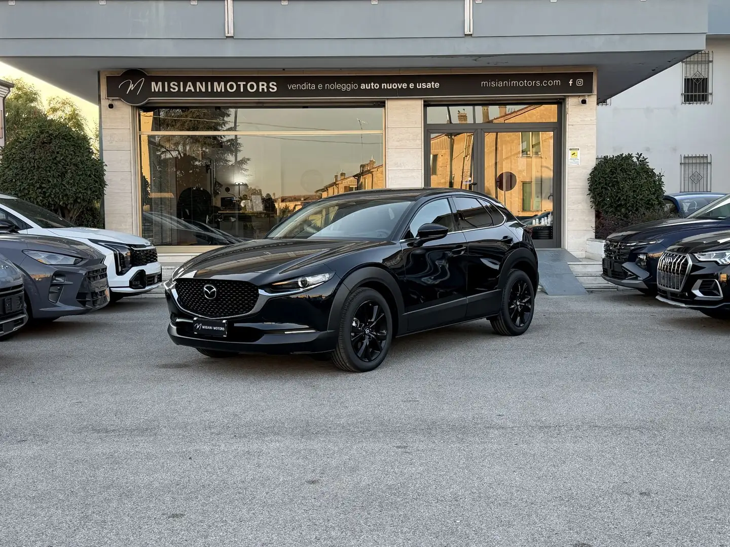 Mazda CX-30 e-Skyactiv-G M Hybrid 2WD Homura Schwarz - 2