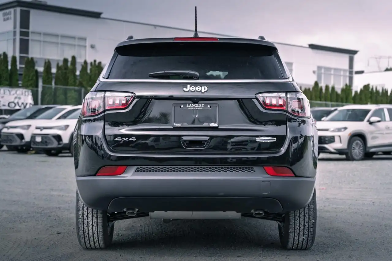 Jeep Compass снимка Jeep Compass