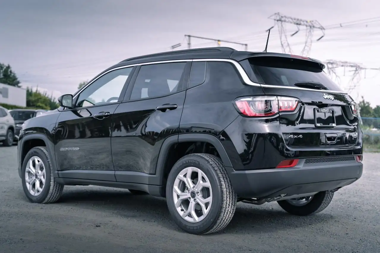 Jeep Compass снимка Jeep Compass