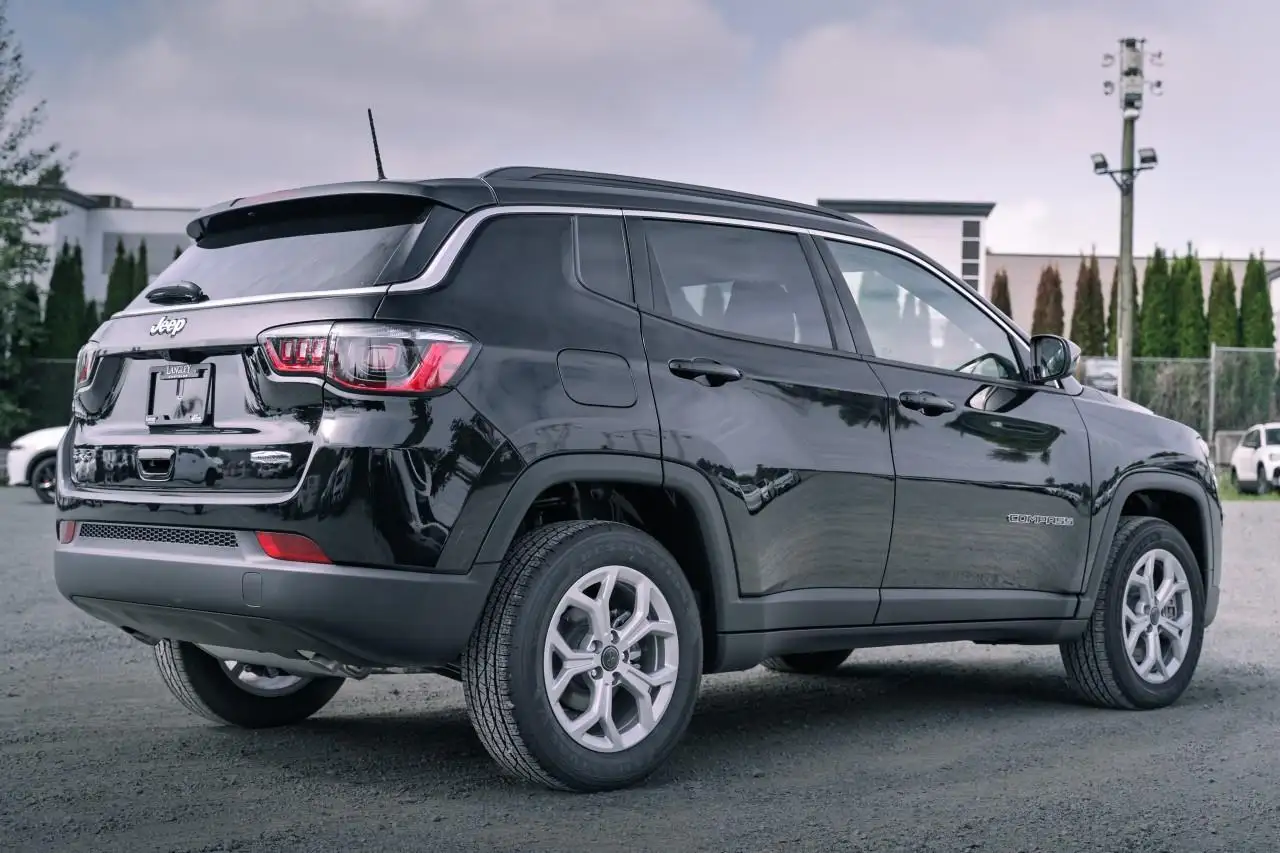 Jeep Compass снимка Jeep Compass