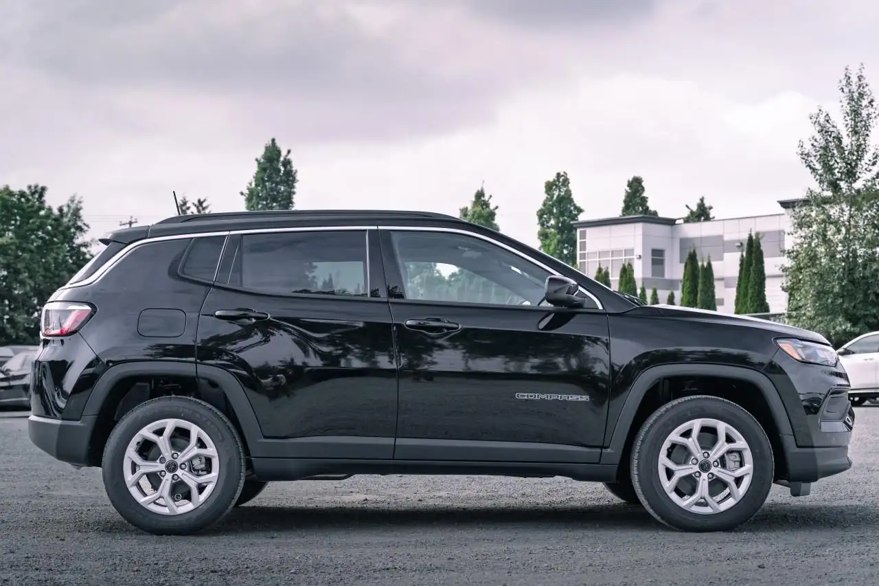 Jeep Compass снимка Jeep Compass
