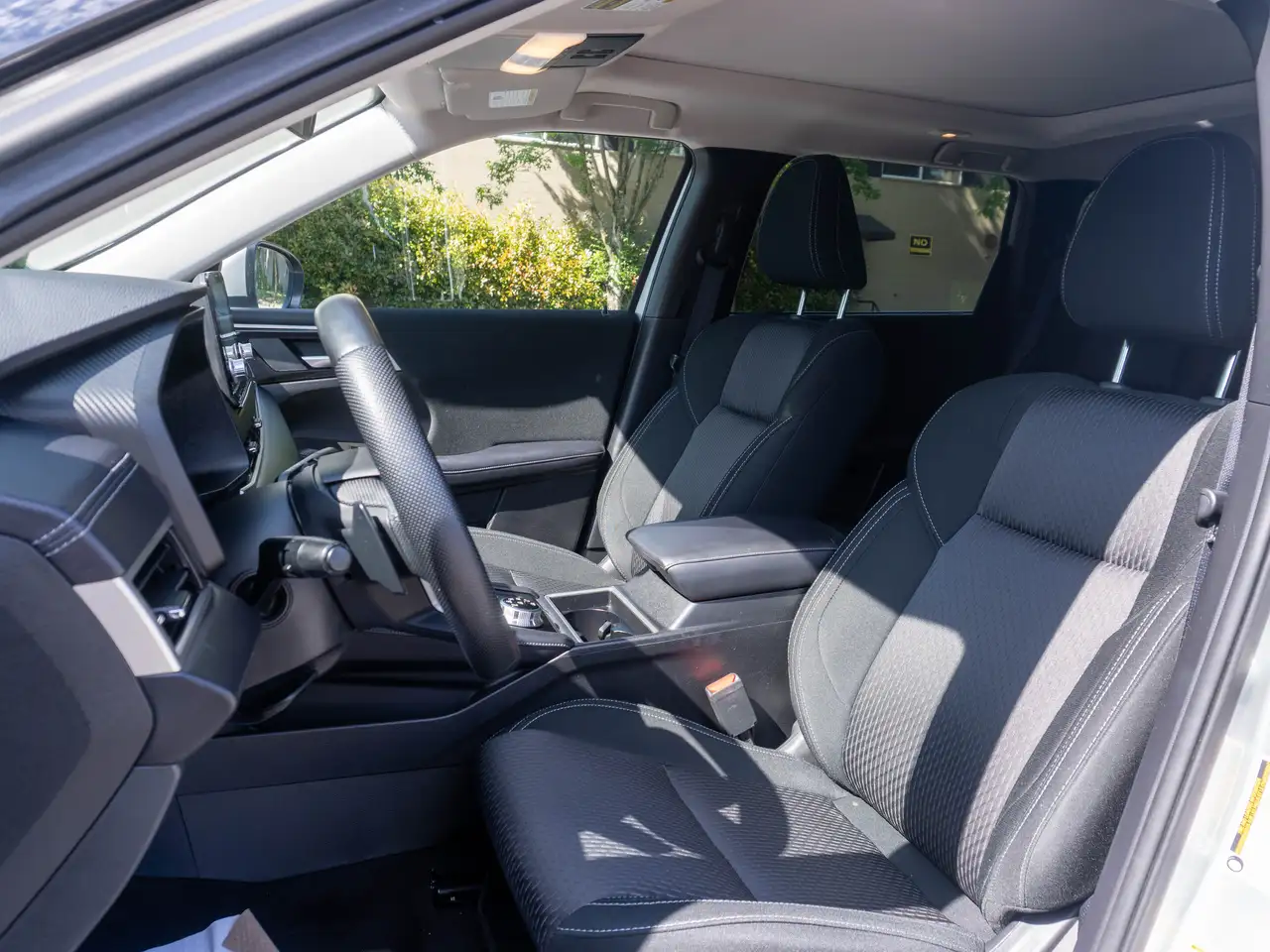 Mitsubishi Outlander снимка Mitsubishi Outlander