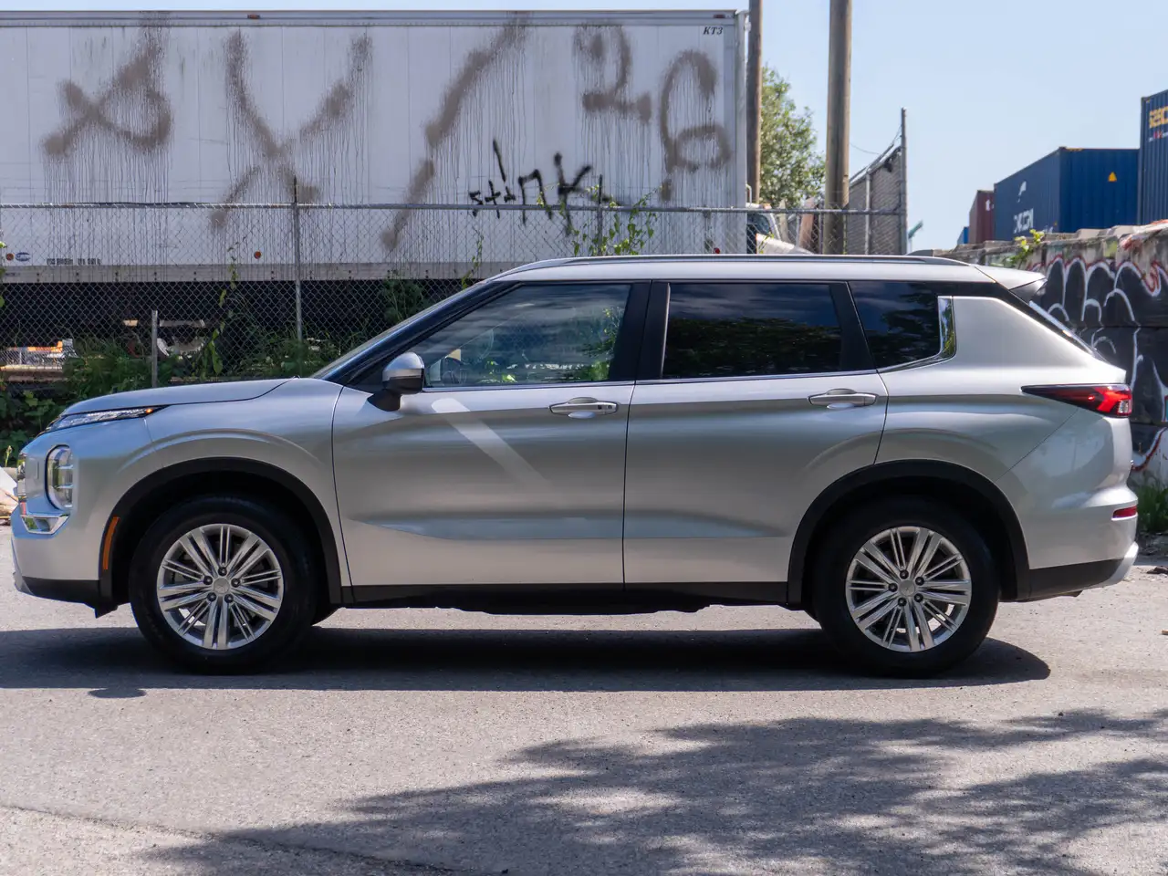 Mitsubishi Outlander снимка Mitsubishi Outlander
