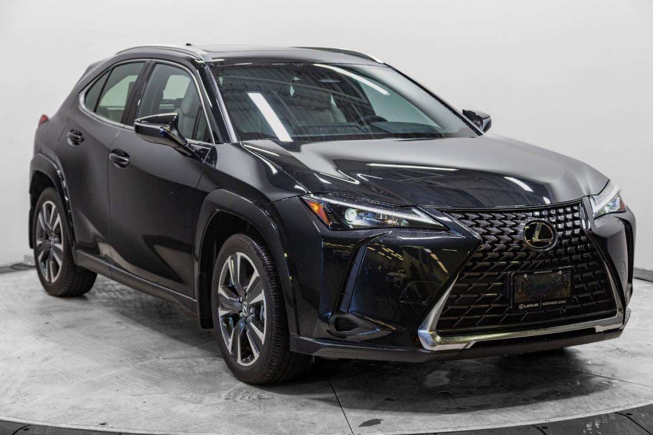 2026 Lexus UX LUXURY PACKAGE