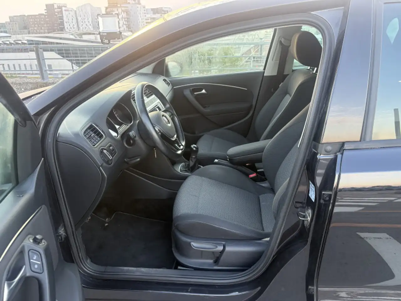 Volkswagen Polo Citadine 3 portes — photo 9