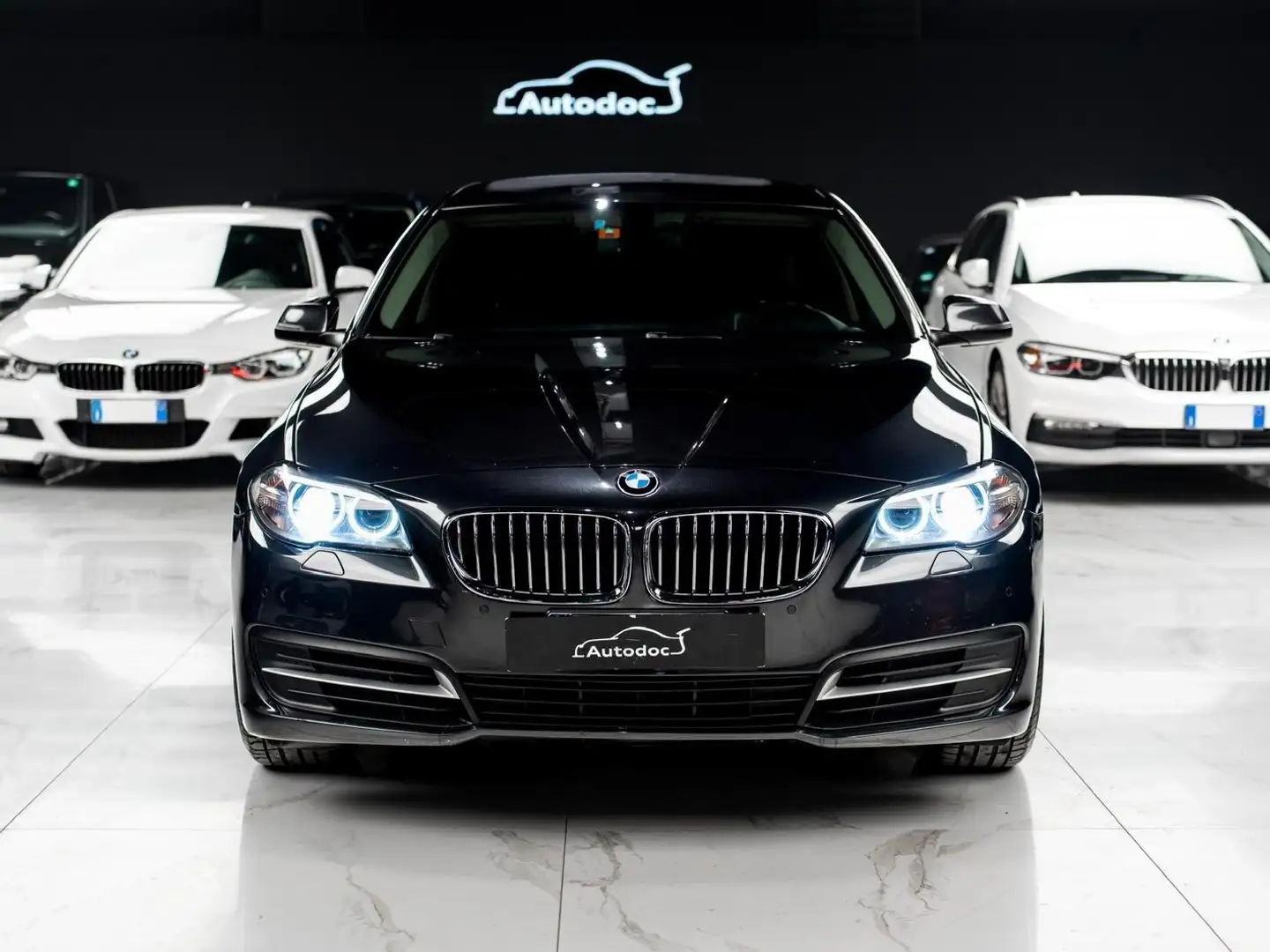 BMW 530 F11 530d Touring xdrive Luxury auto E6 Nero - 2